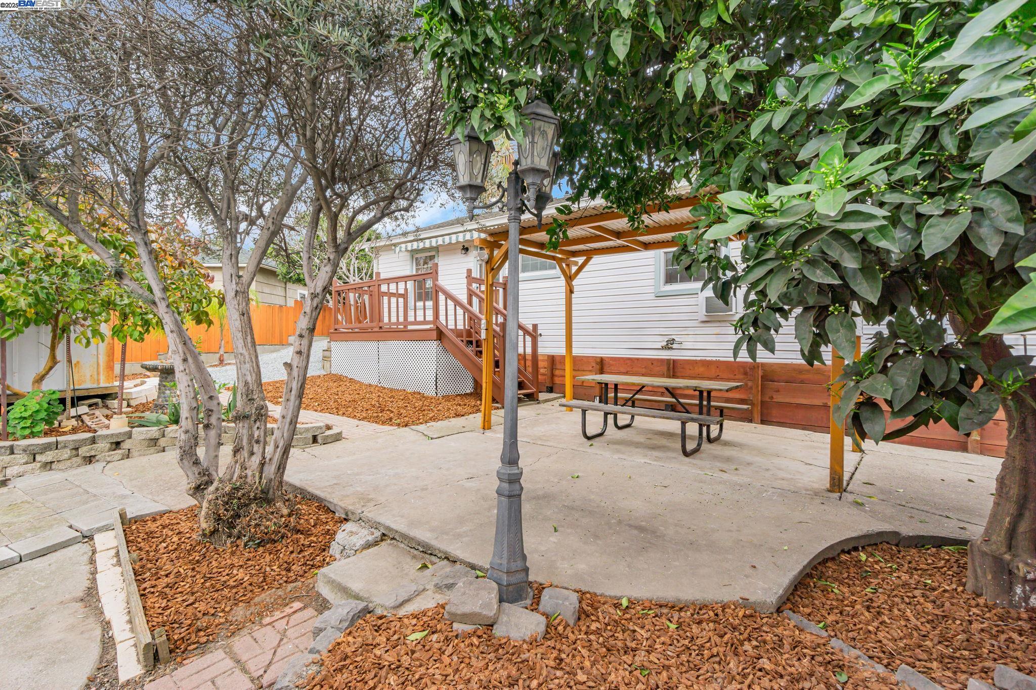 800 W 14Th St