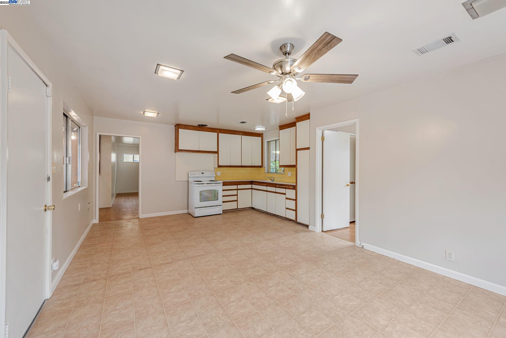 1315 Mersey Ave