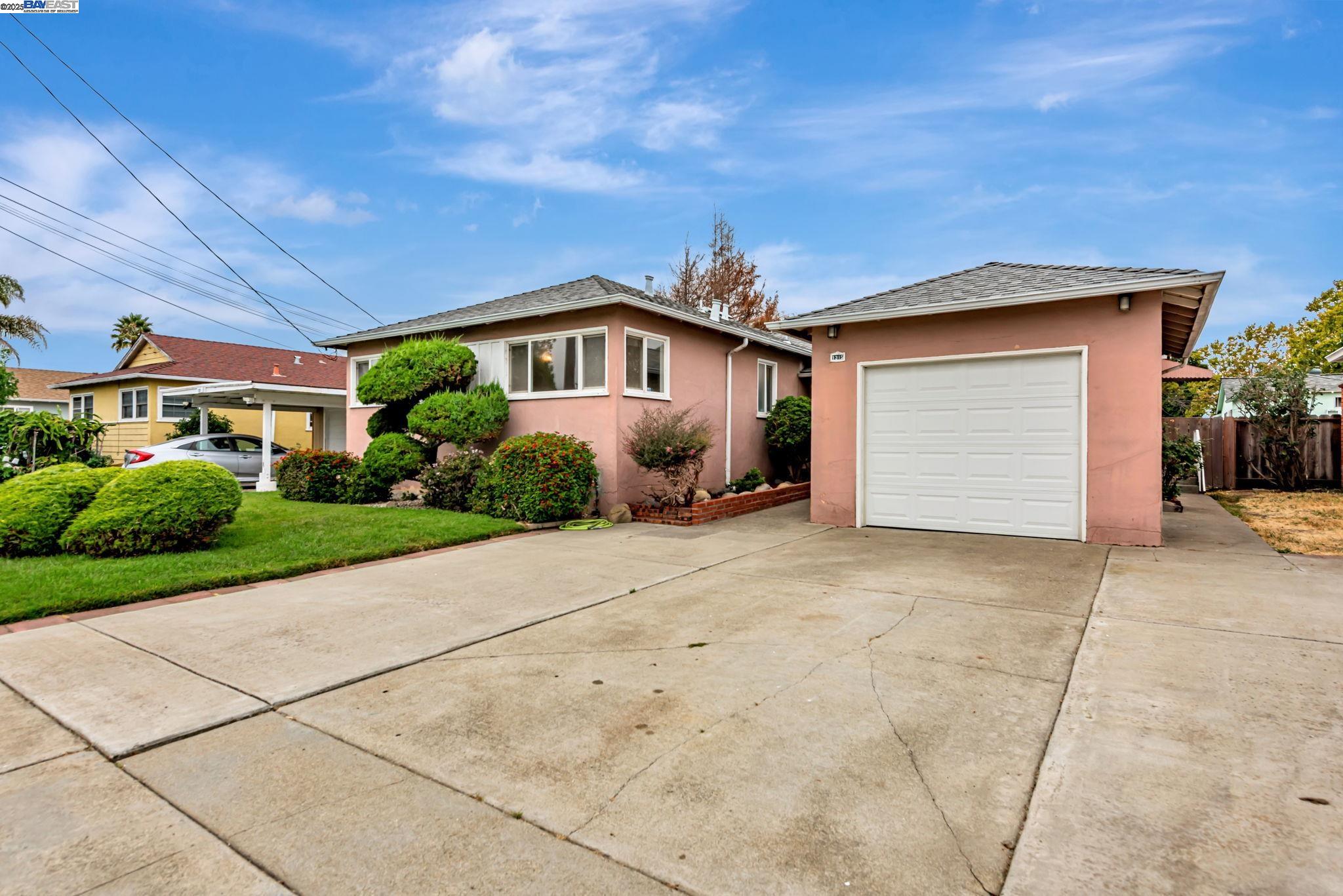 1315 Mersey Ave