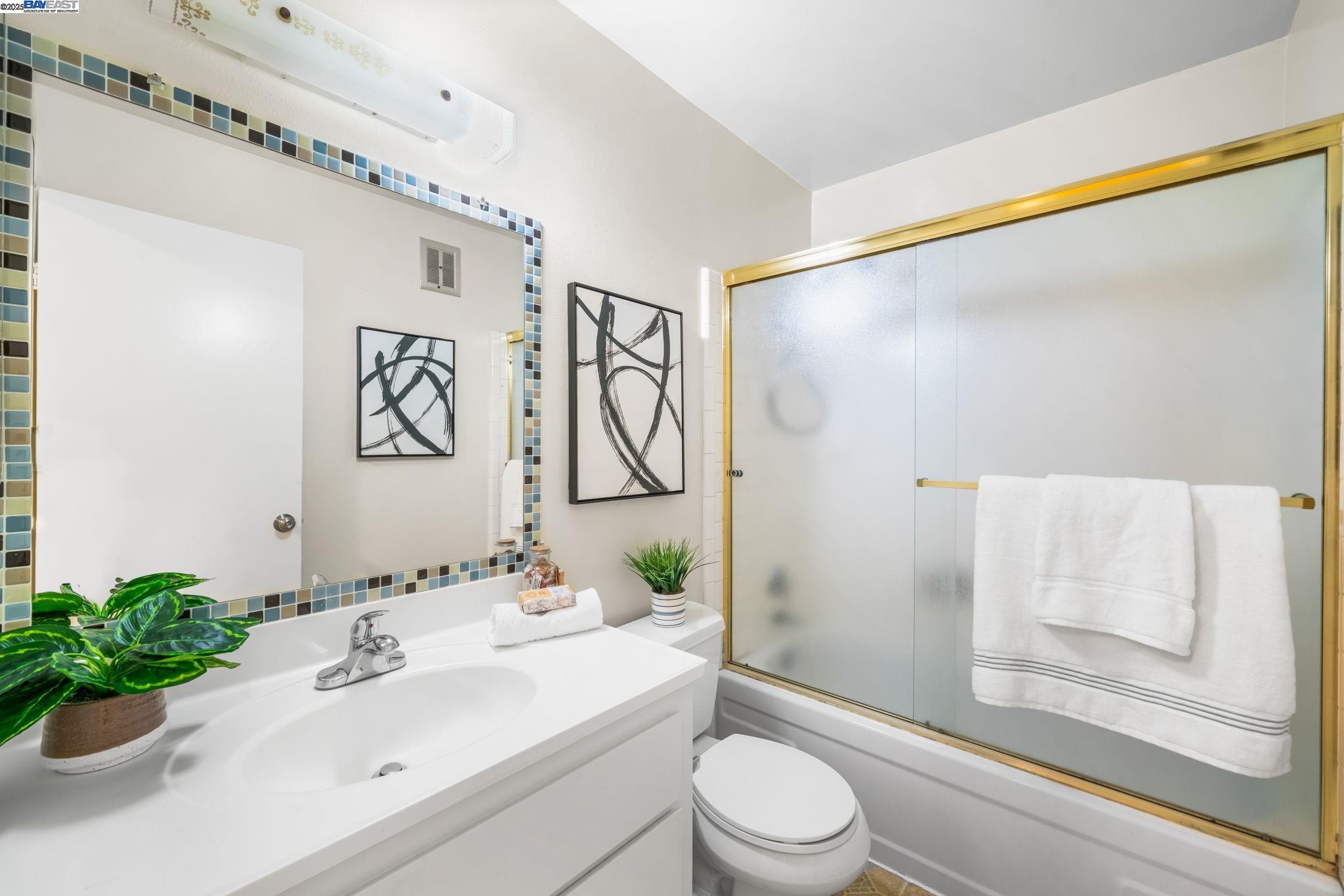 1327 Webster St # B101