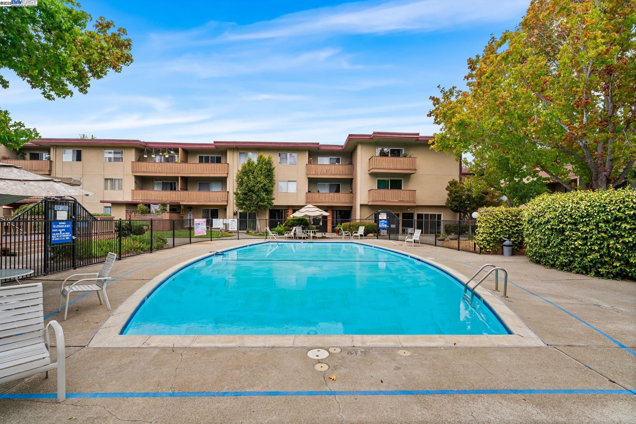 1327 Webster St # B101