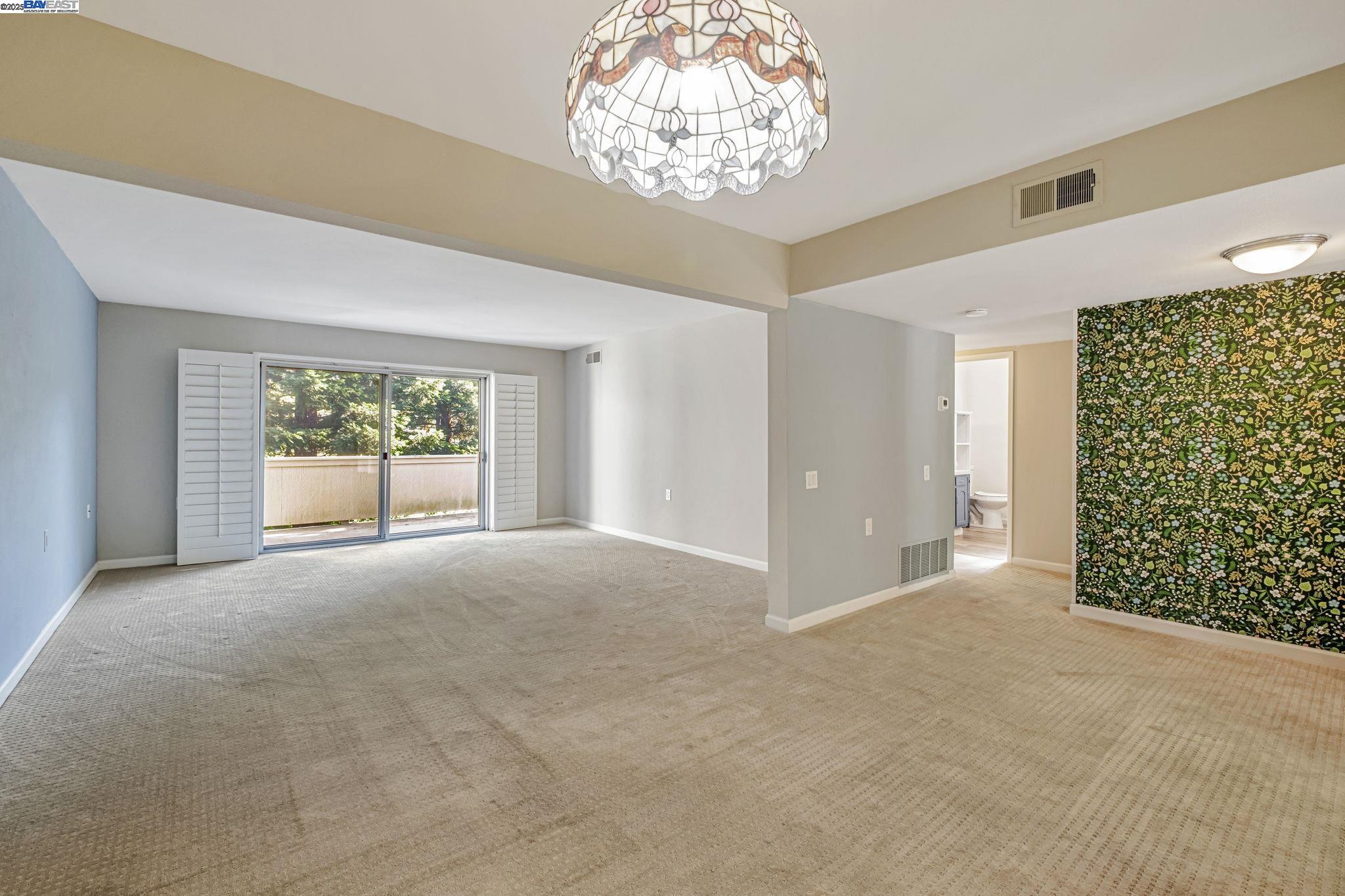 1400 Golden Rain Rd # 3