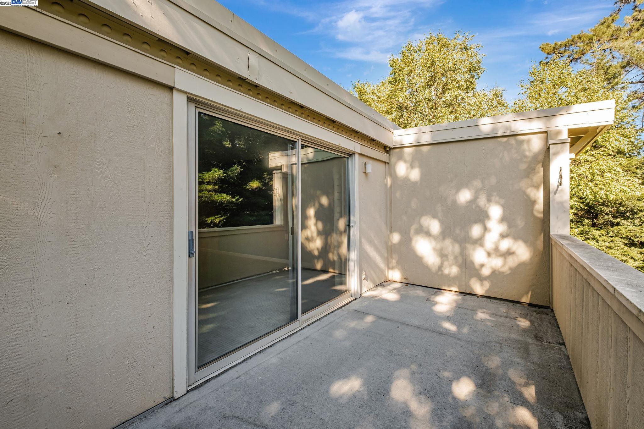1400 Golden Rain Rd # 3