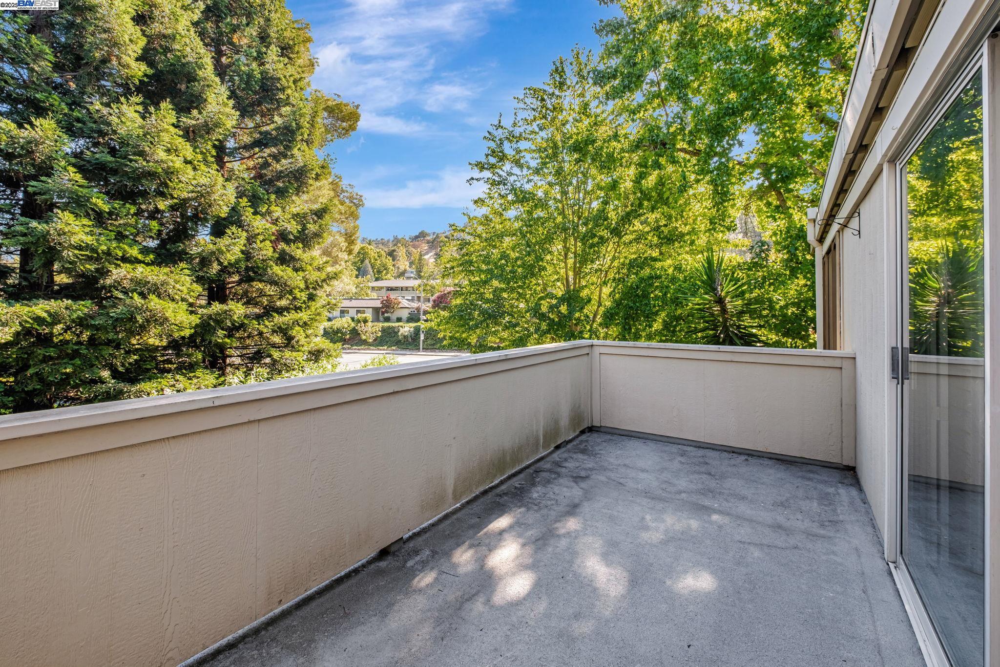 1400 Golden Rain Rd # 3