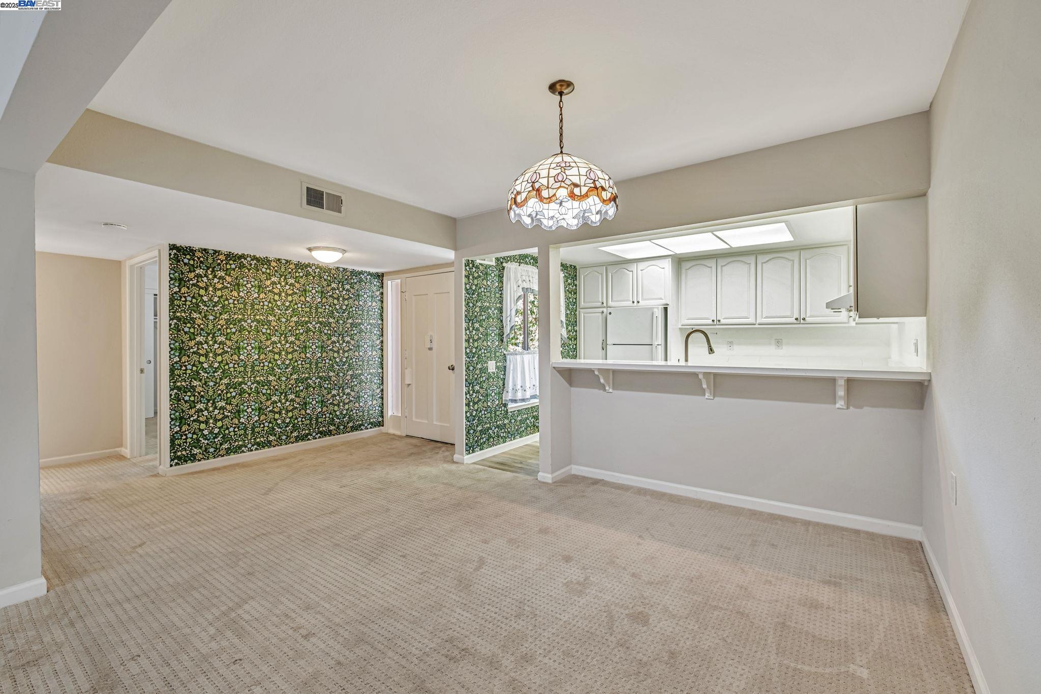 1400 Golden Rain Rd # 3