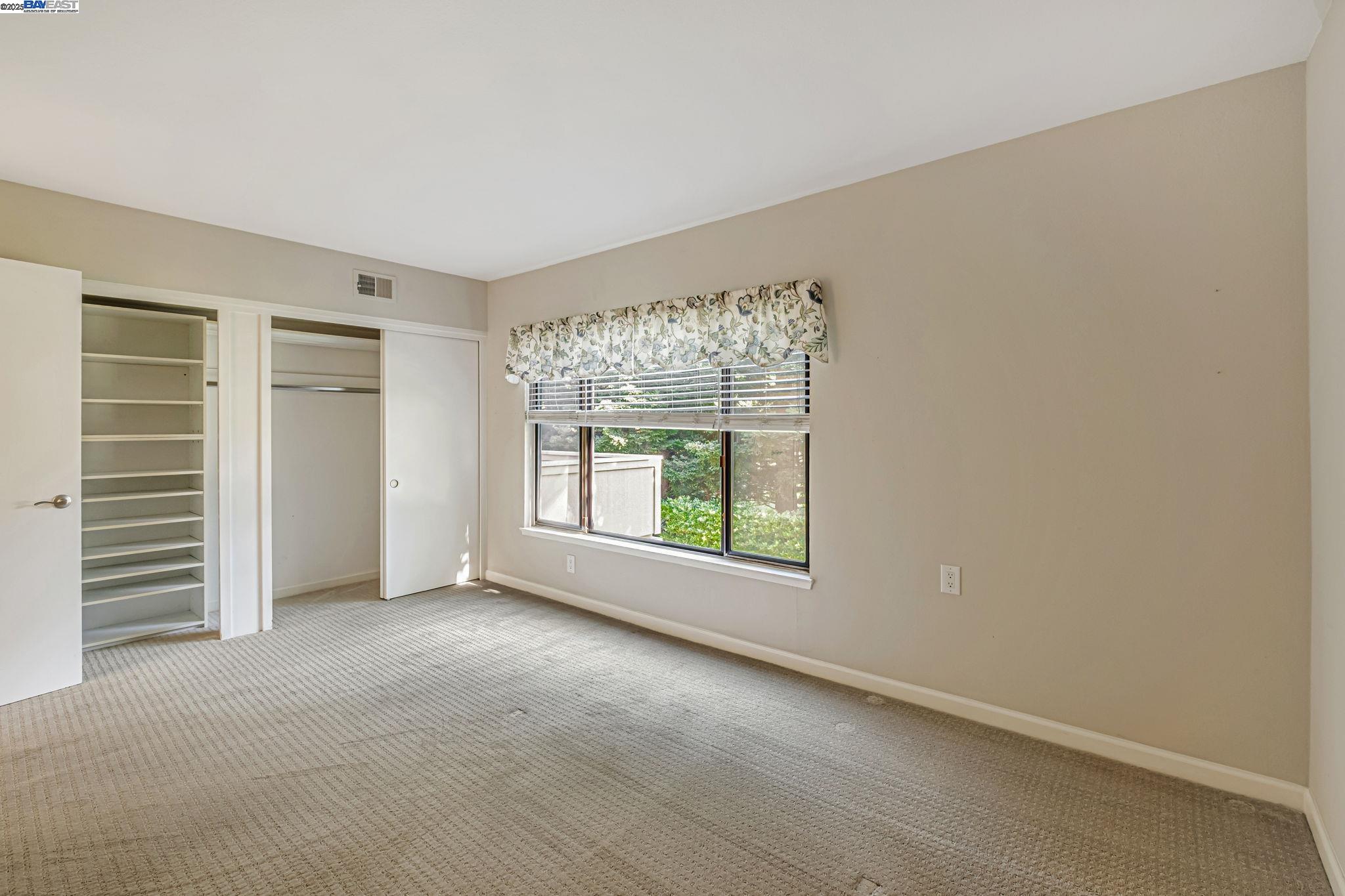 1400 Golden Rain Rd # 3