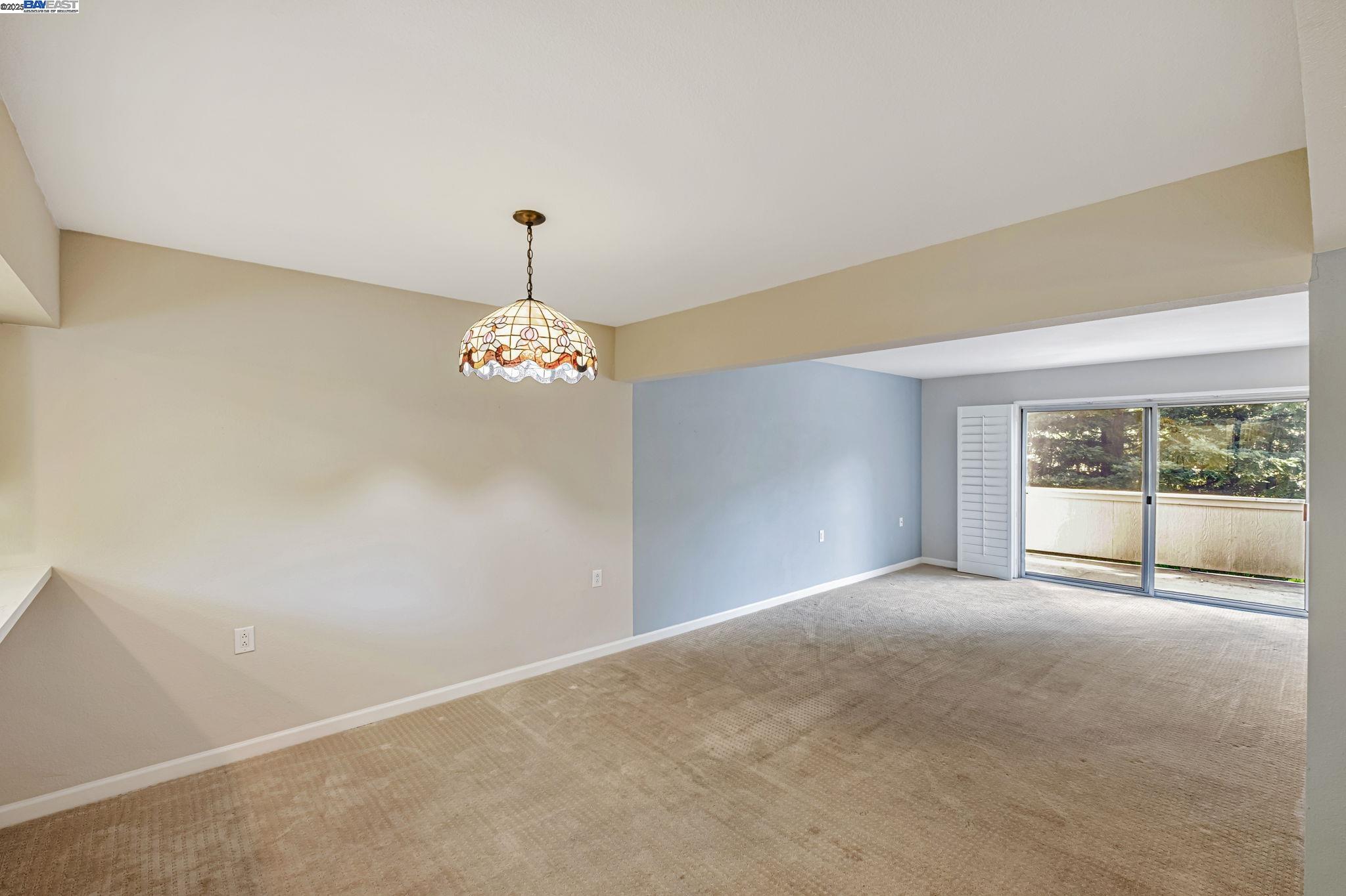 1400 Golden Rain Rd # 3