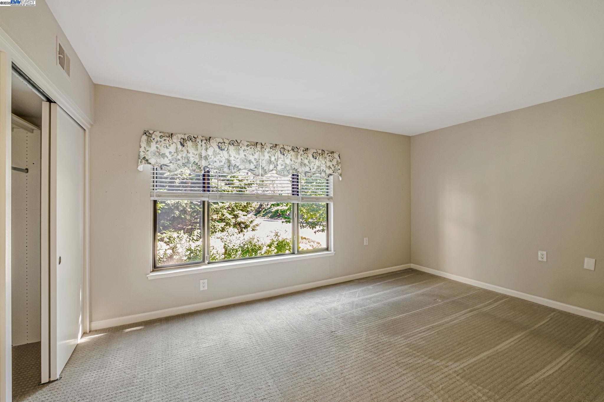 1400 Golden Rain Rd # 3