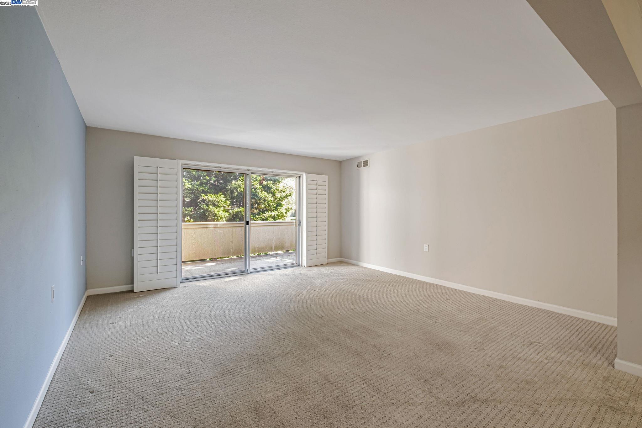 1400 Golden Rain Rd # 3