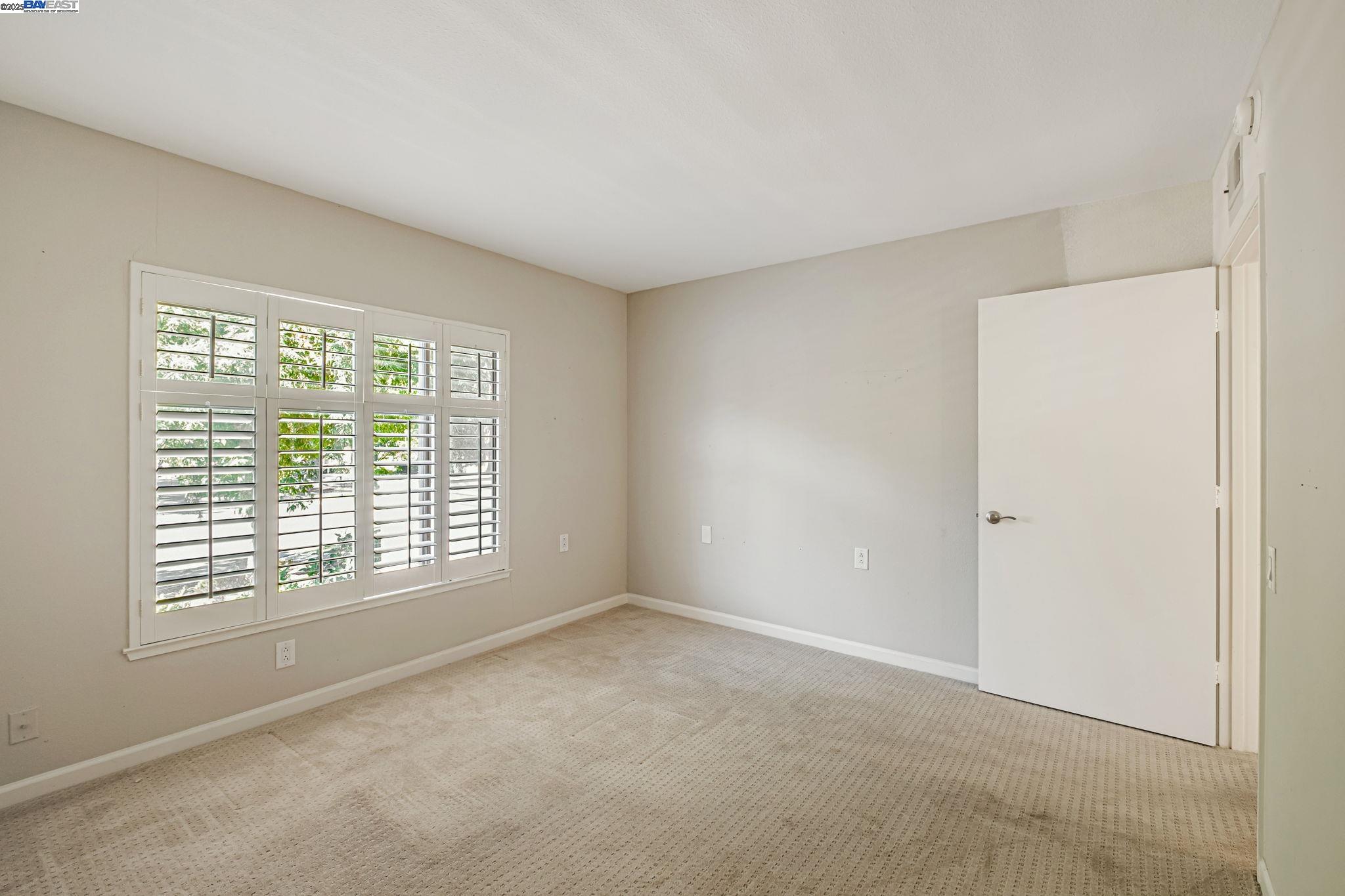 1400 Golden Rain Rd # 3
