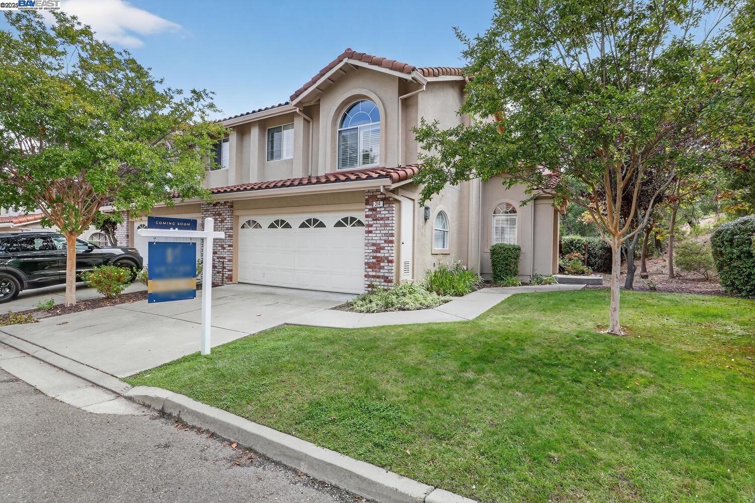 214 Bellflower Dr