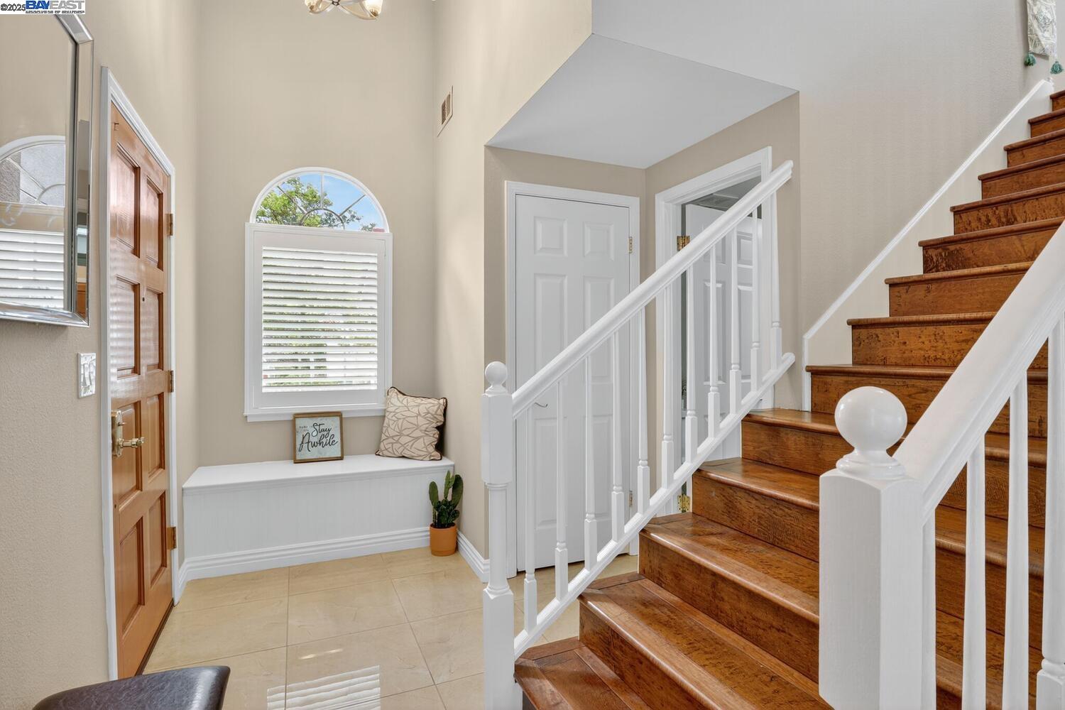 214 Bellflower Dr