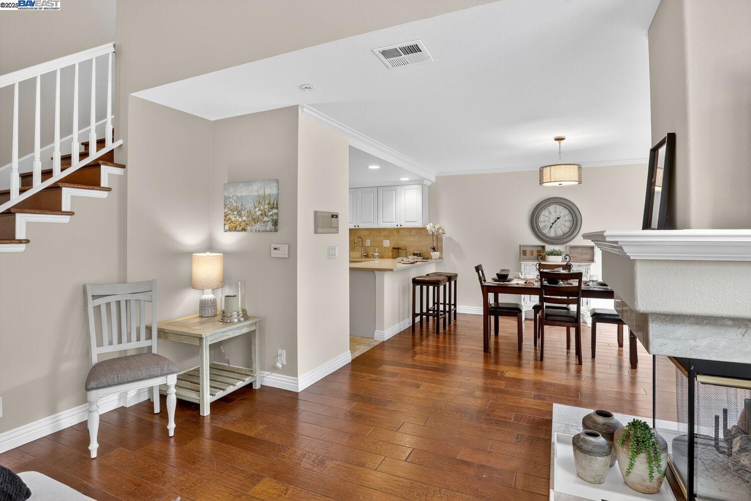 214 Bellflower Dr