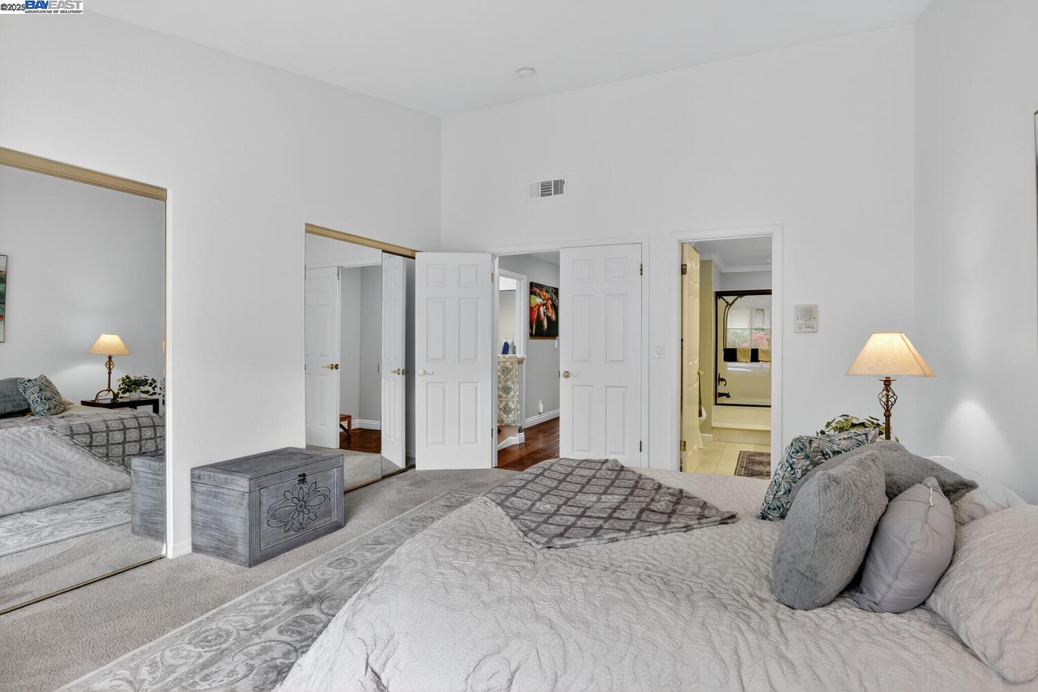 214 Bellflower Dr