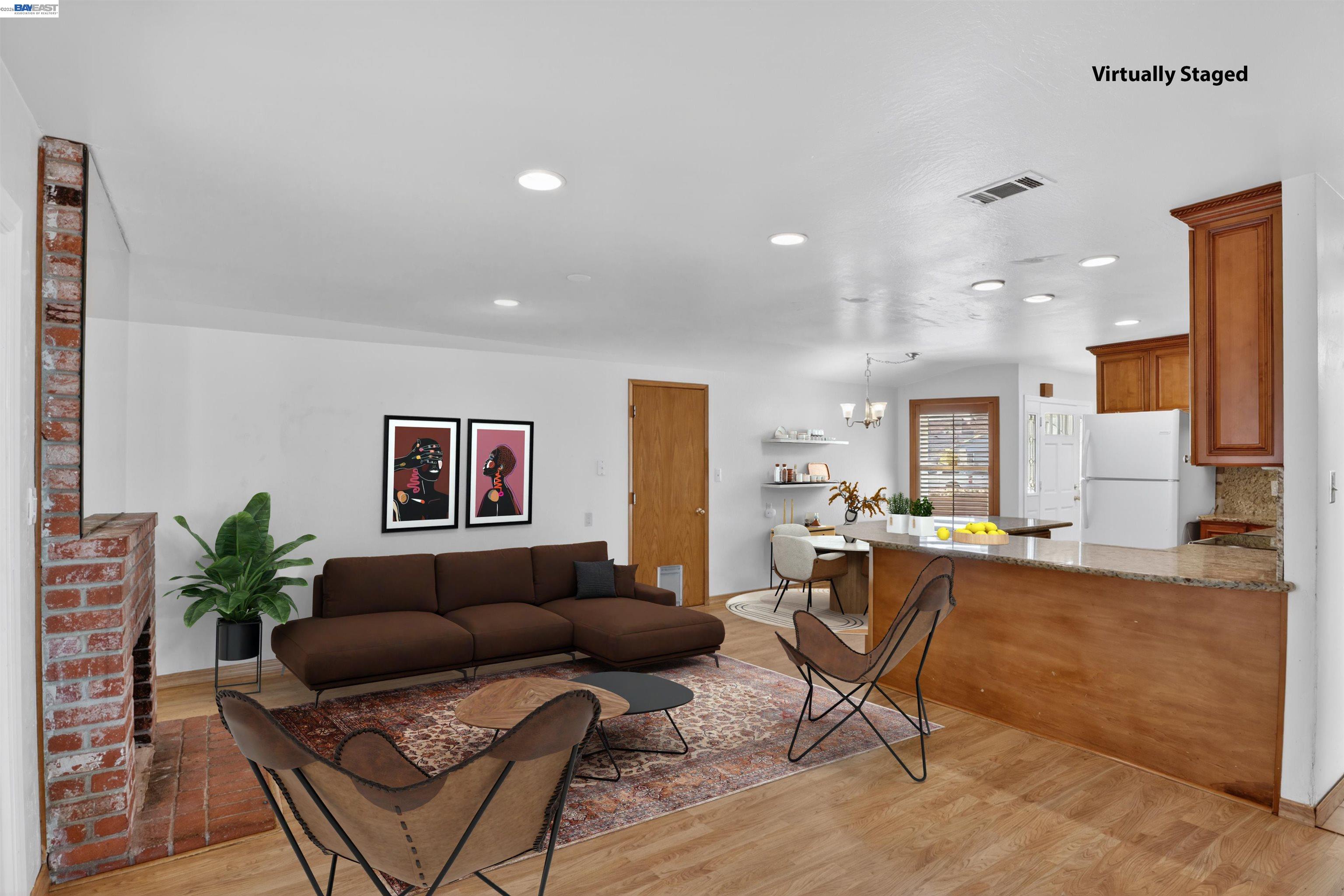 13912 Aurora Dr