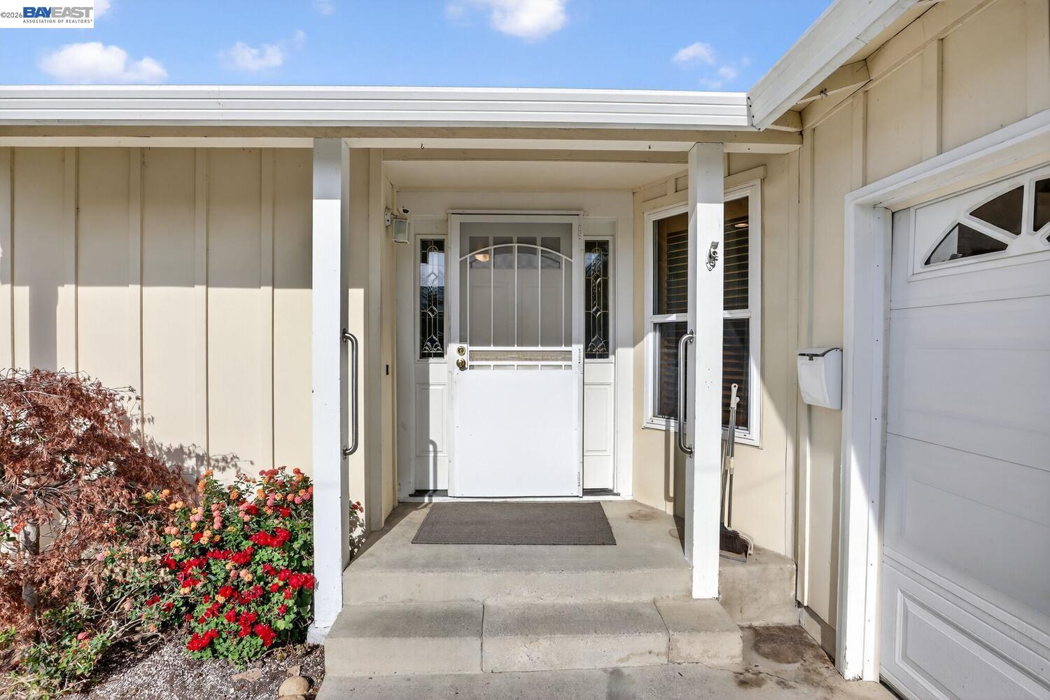 13912 Aurora Dr