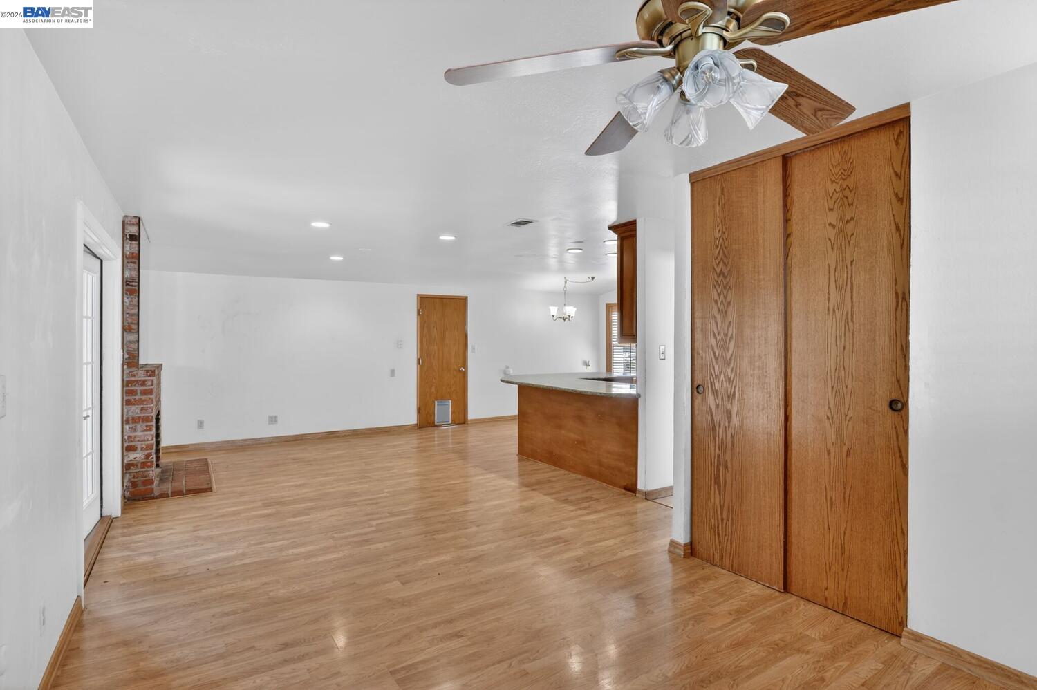 13912 Aurora Dr