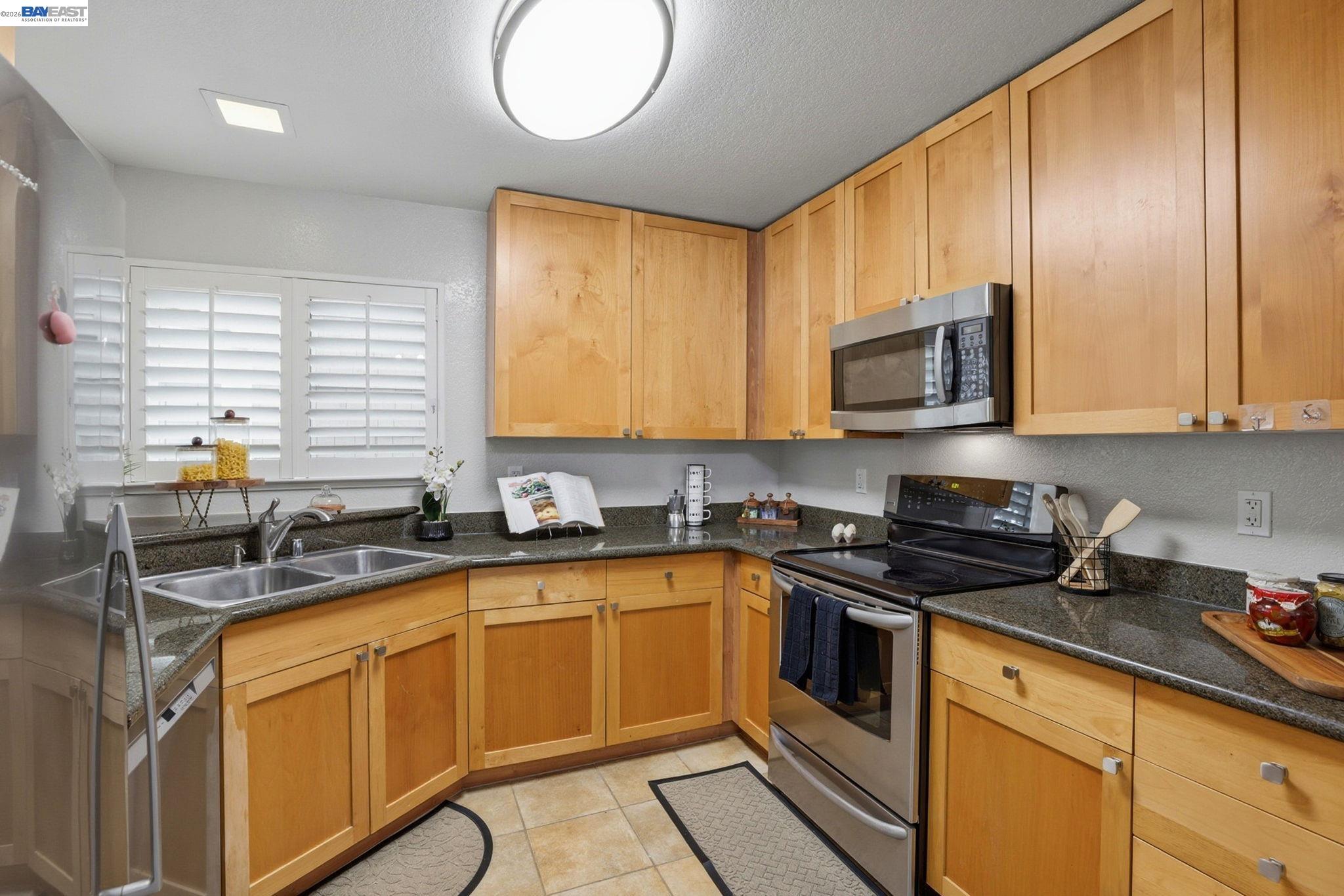 309 S Overlook Dr