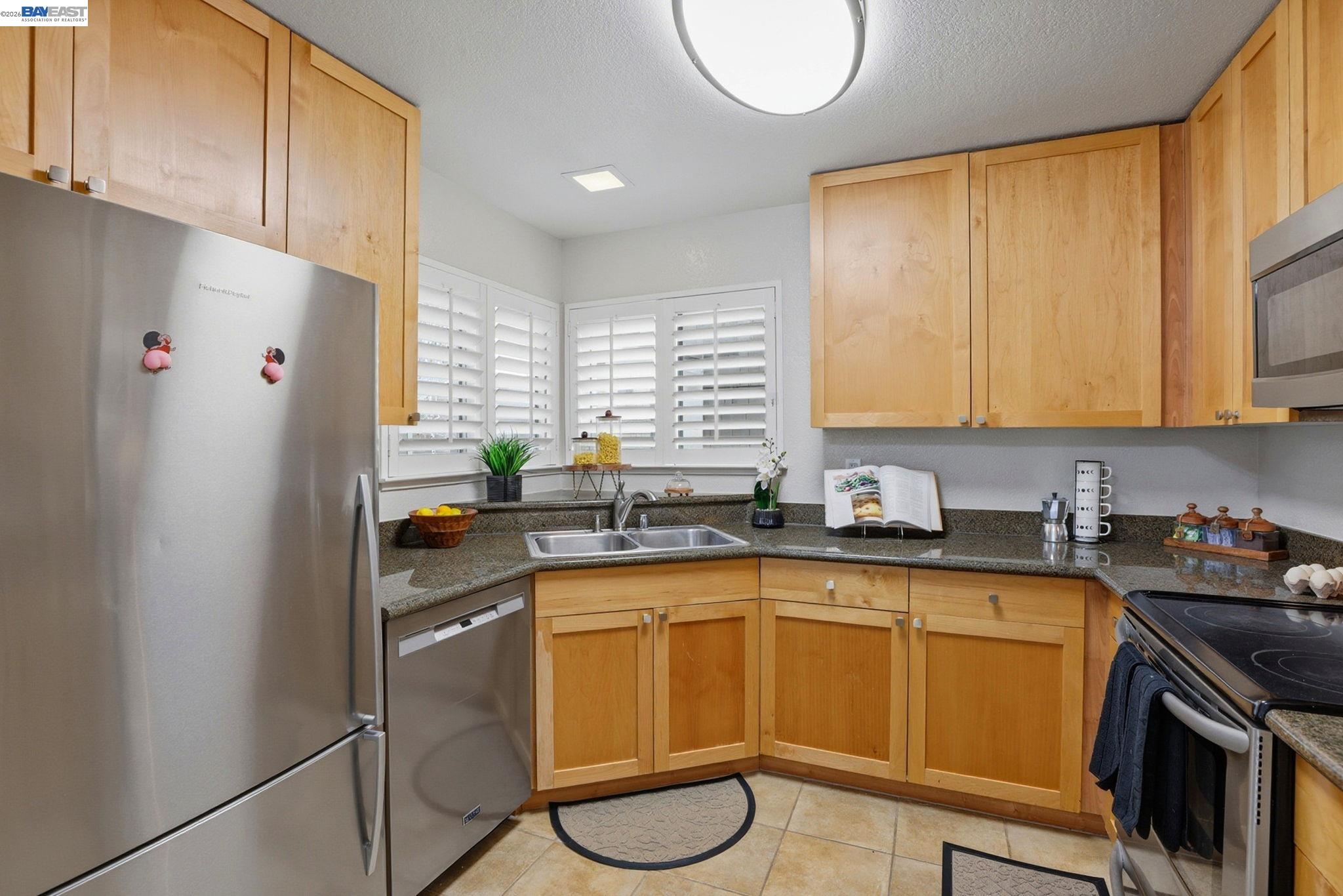 309 S Overlook Dr