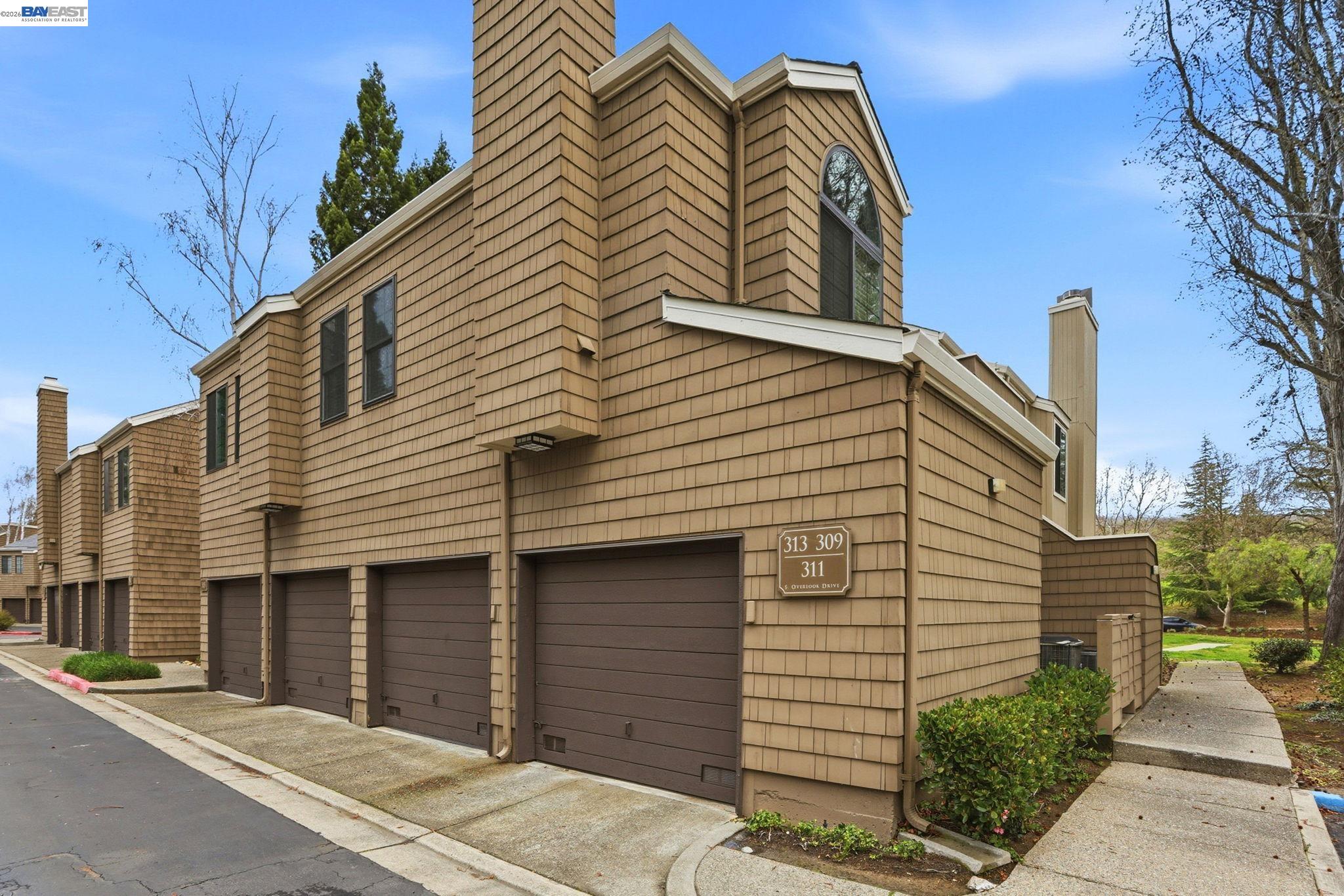 309 S Overlook Dr