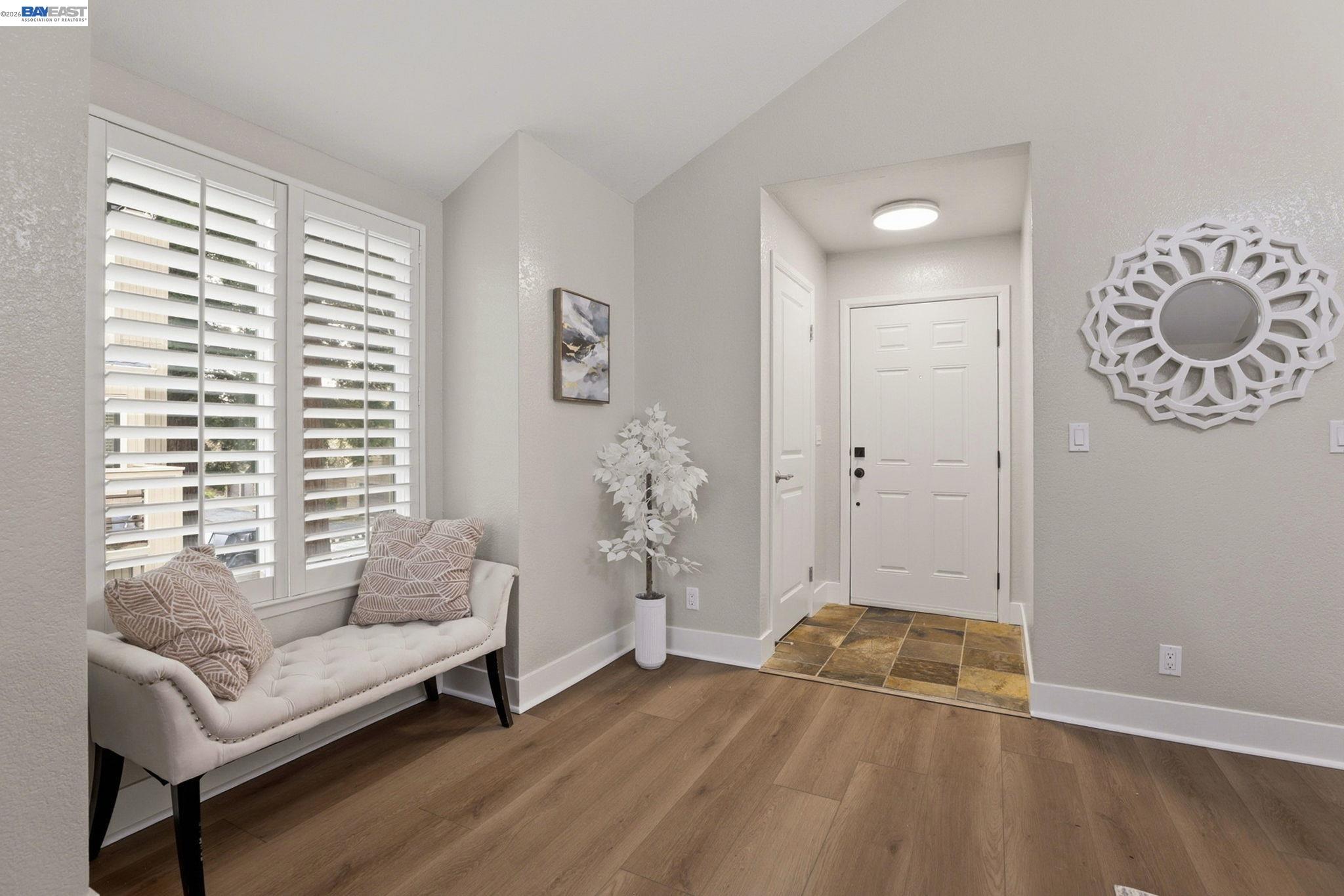 309 S Overlook Dr