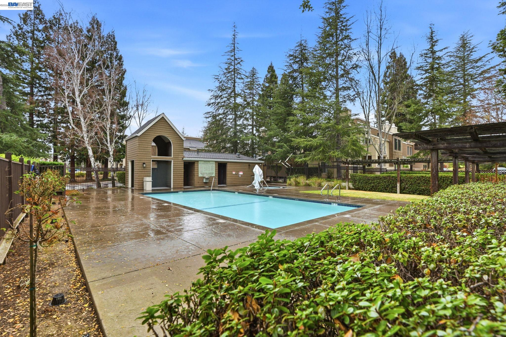 309 S Overlook Dr