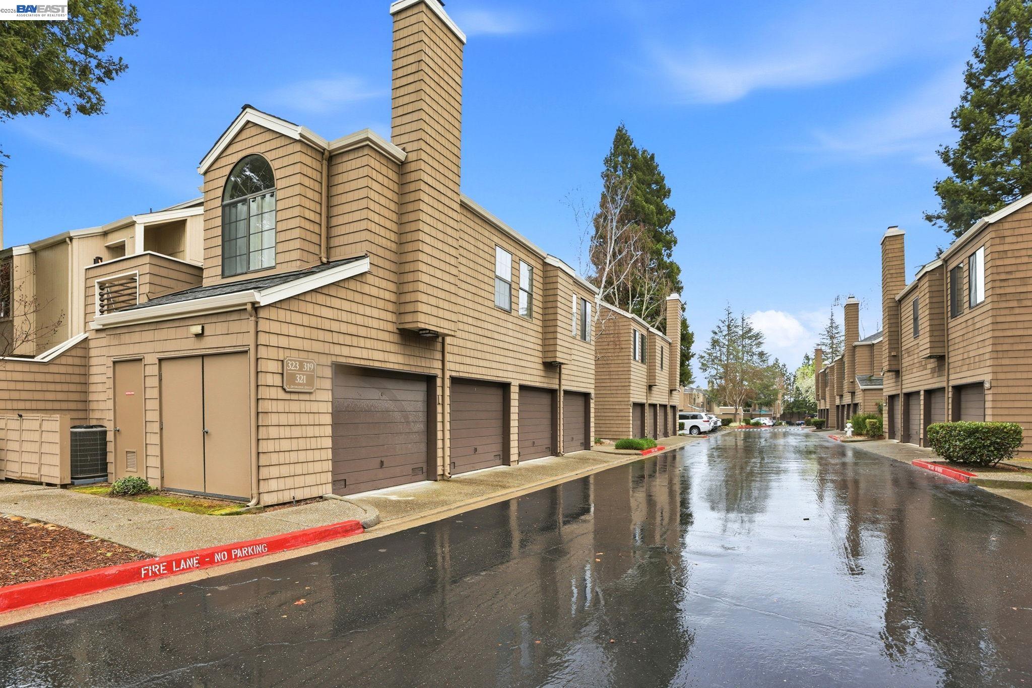 309 S Overlook Dr