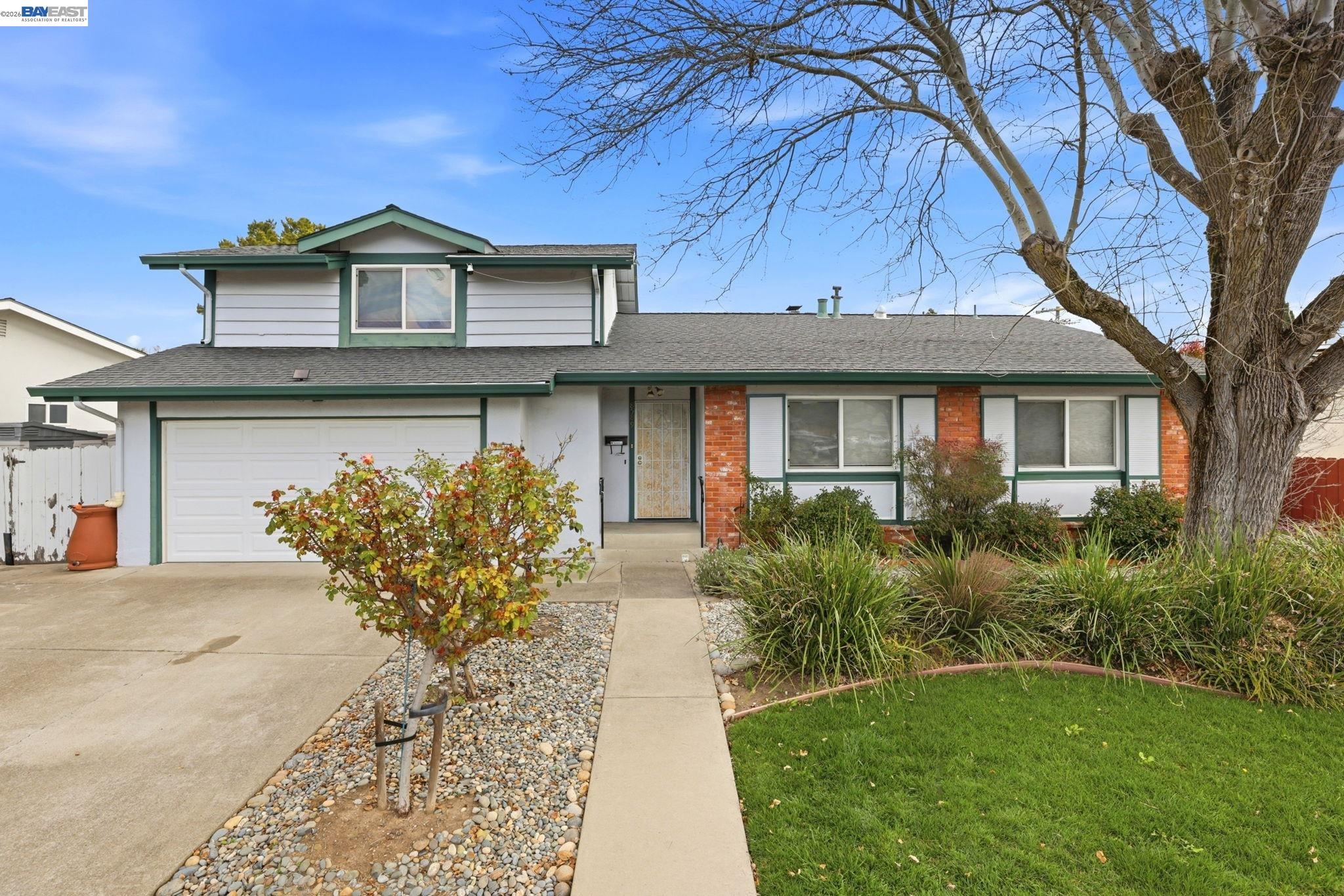 8589 Davona Dr
