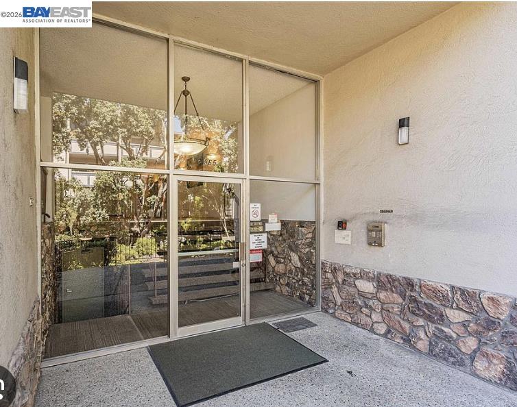 965 SHOREPOINT CT # 200