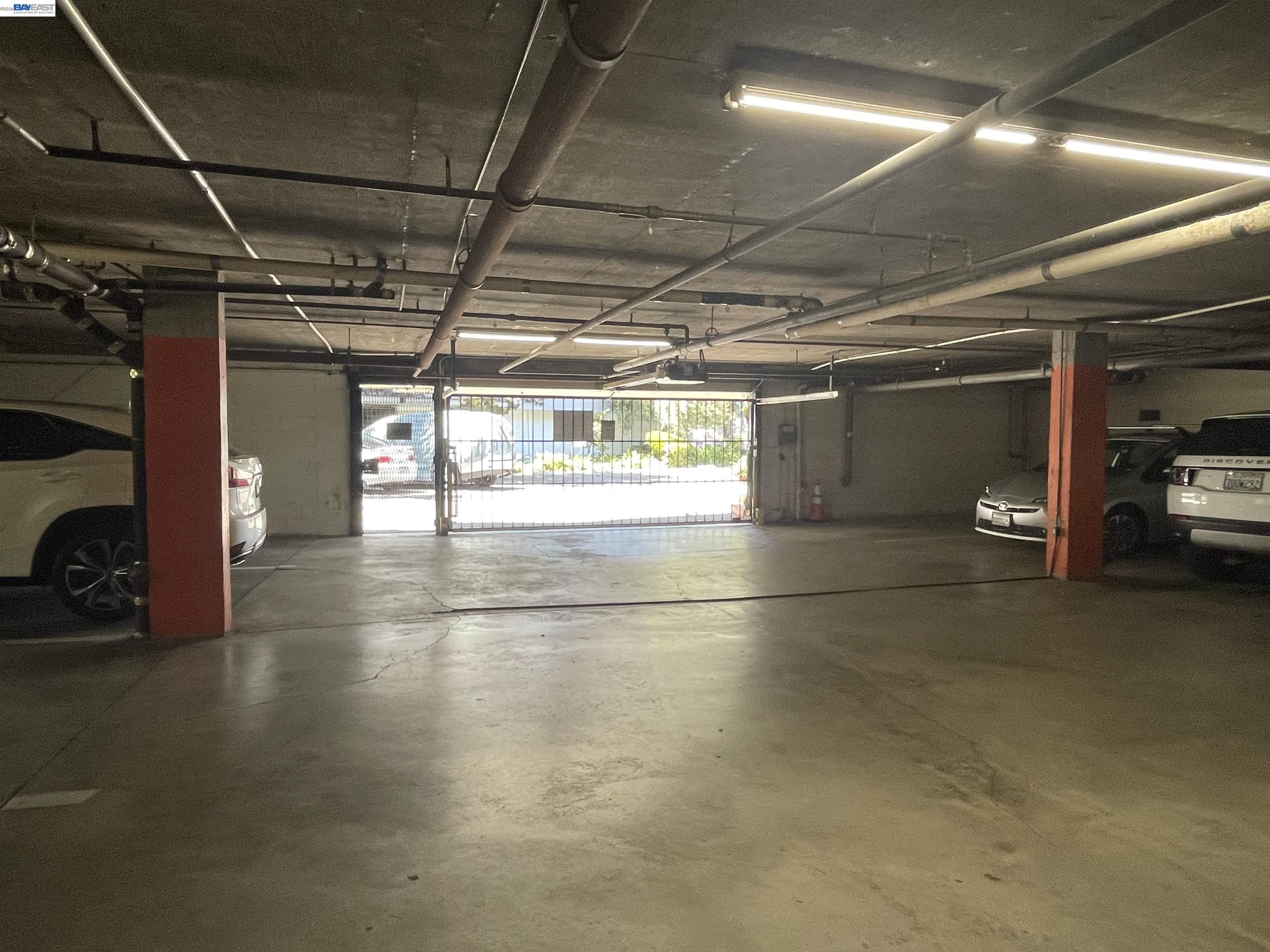 965 SHOREPOINT CT # 200