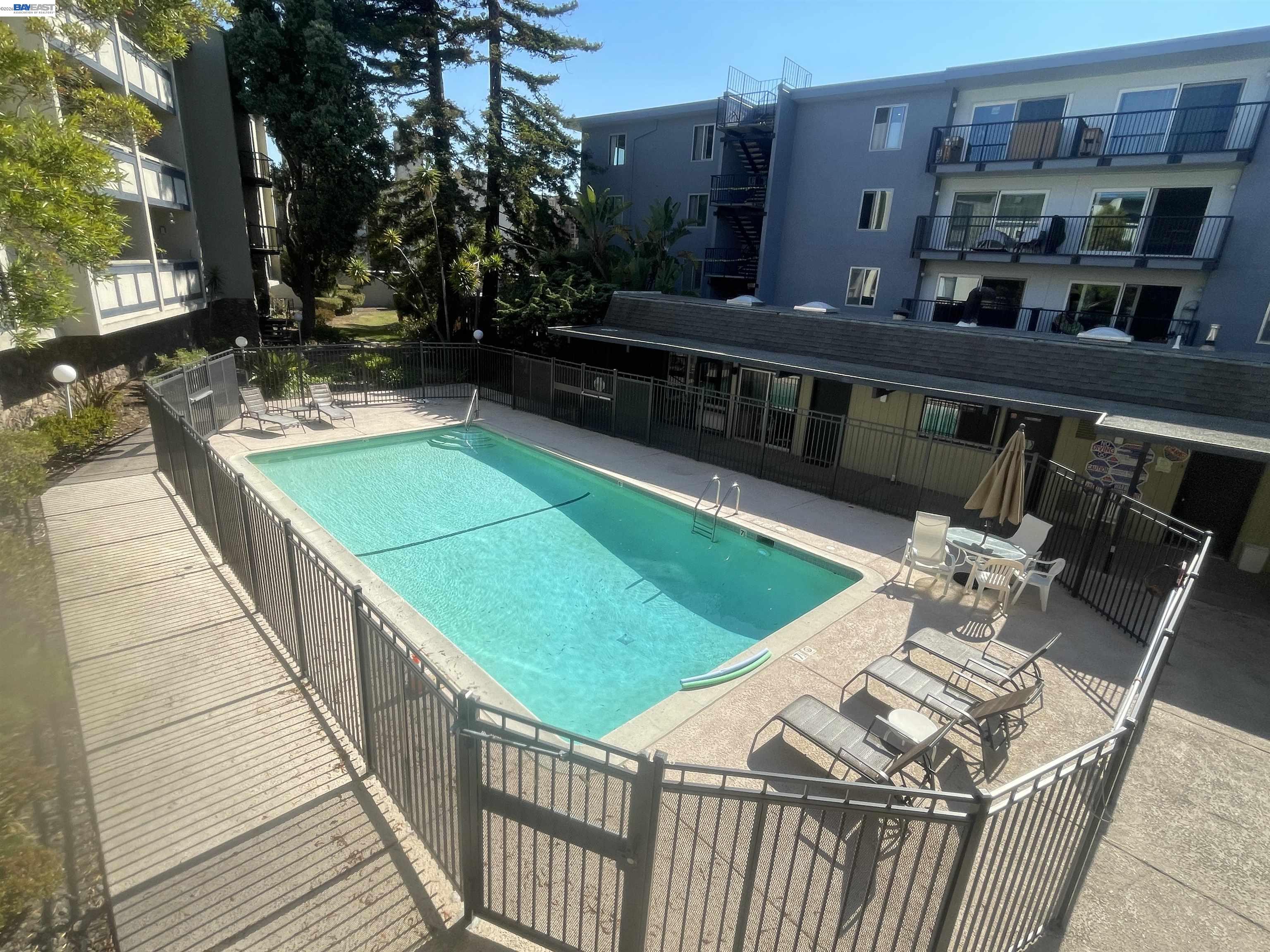 965 SHOREPOINT CT # 200