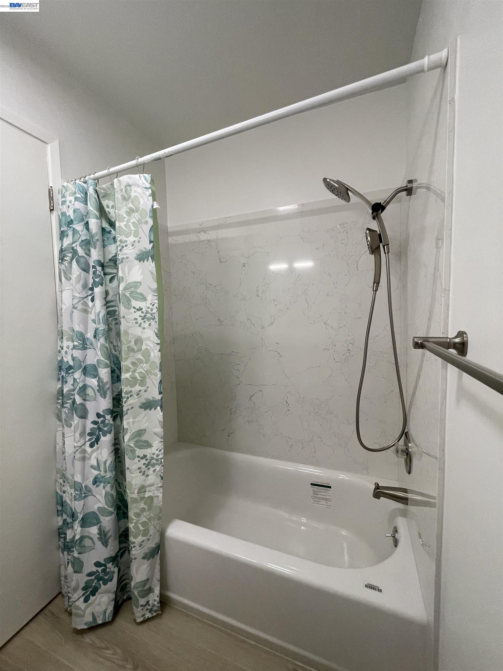 965 SHOREPOINT CT # 200