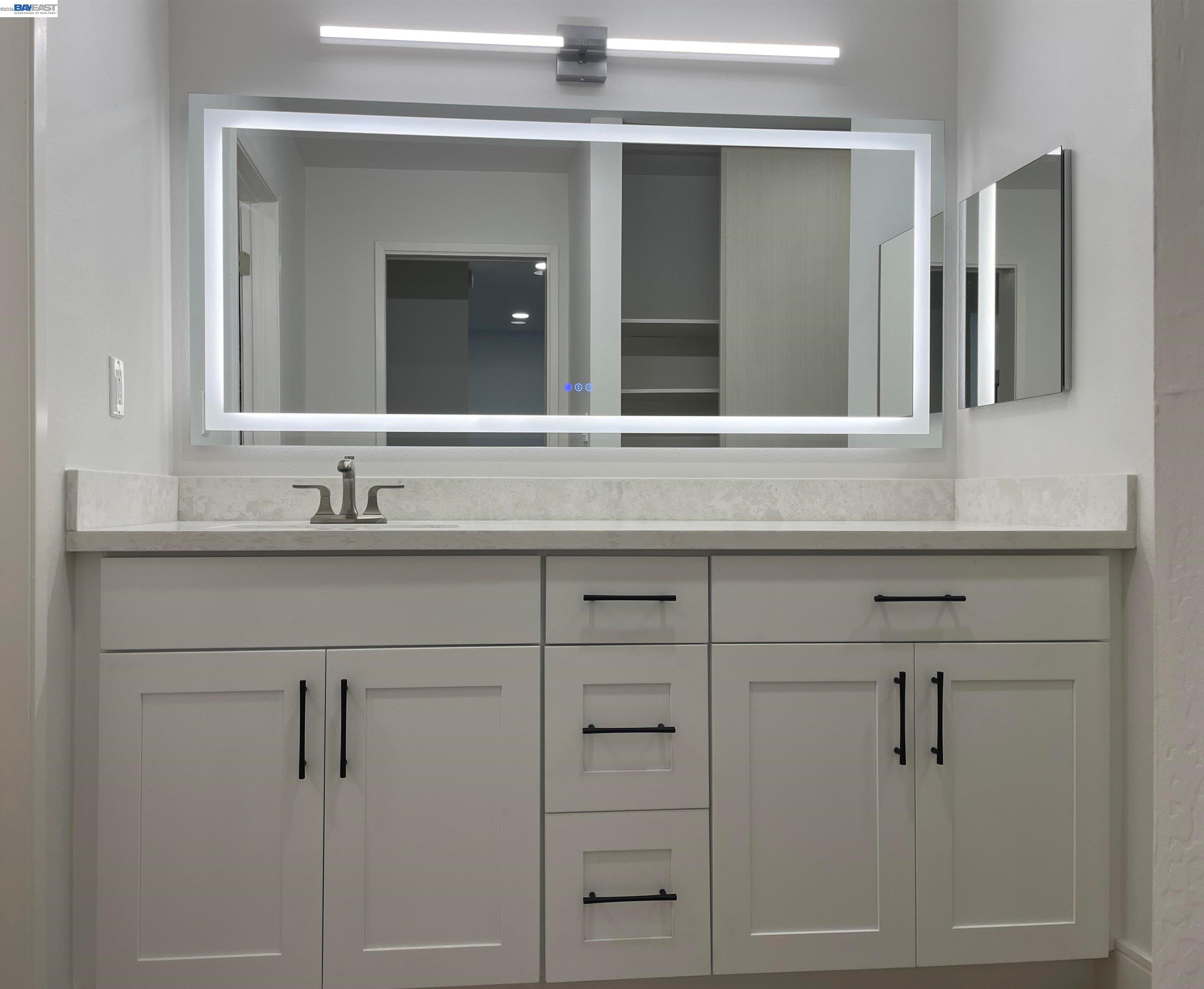 965 SHOREPOINT CT # 200