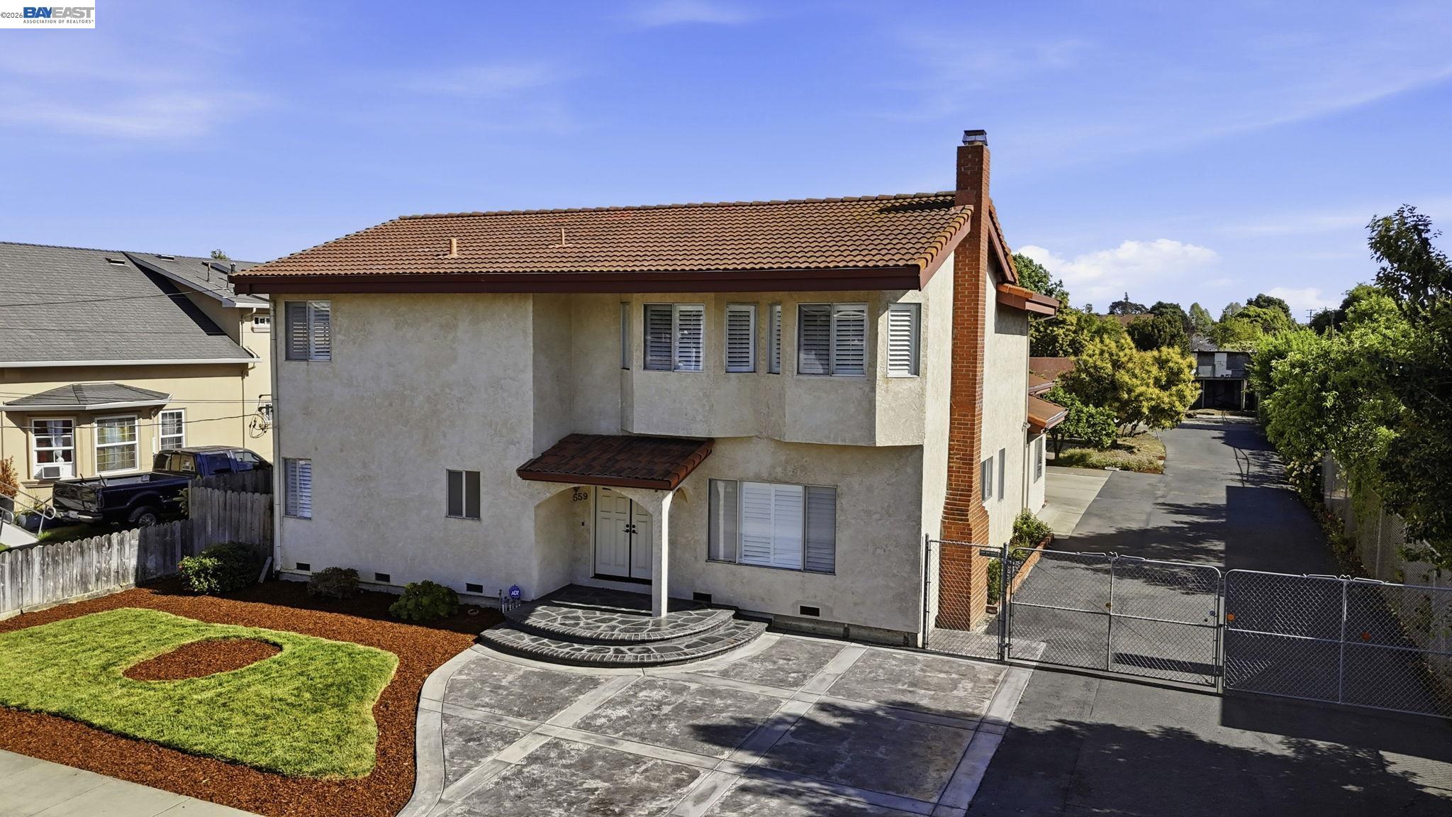559 Cherry Way