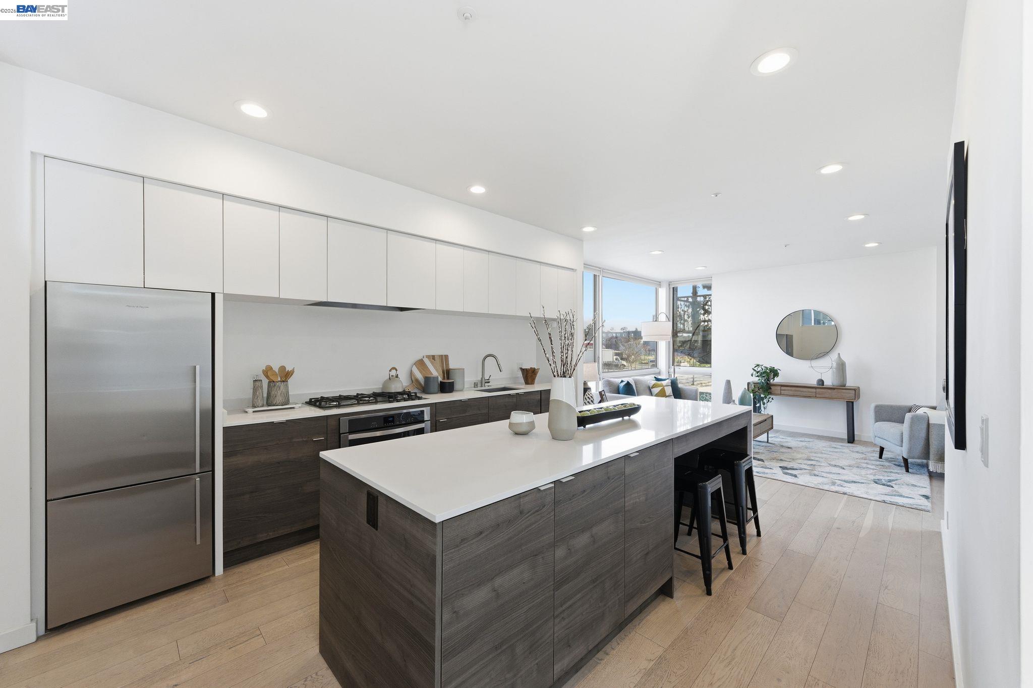 857 W Grand Ave