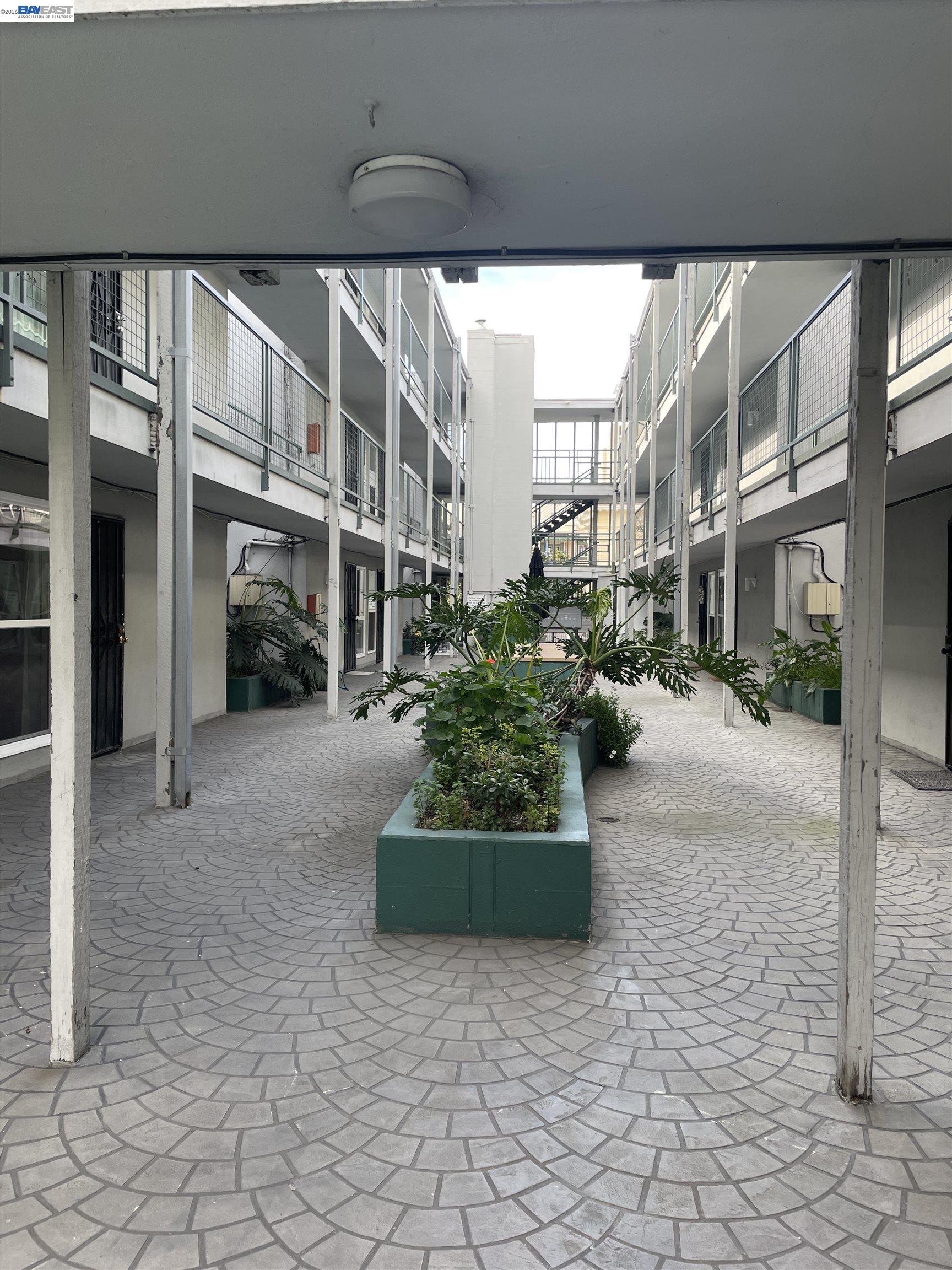 1428 MADISON ST # 104