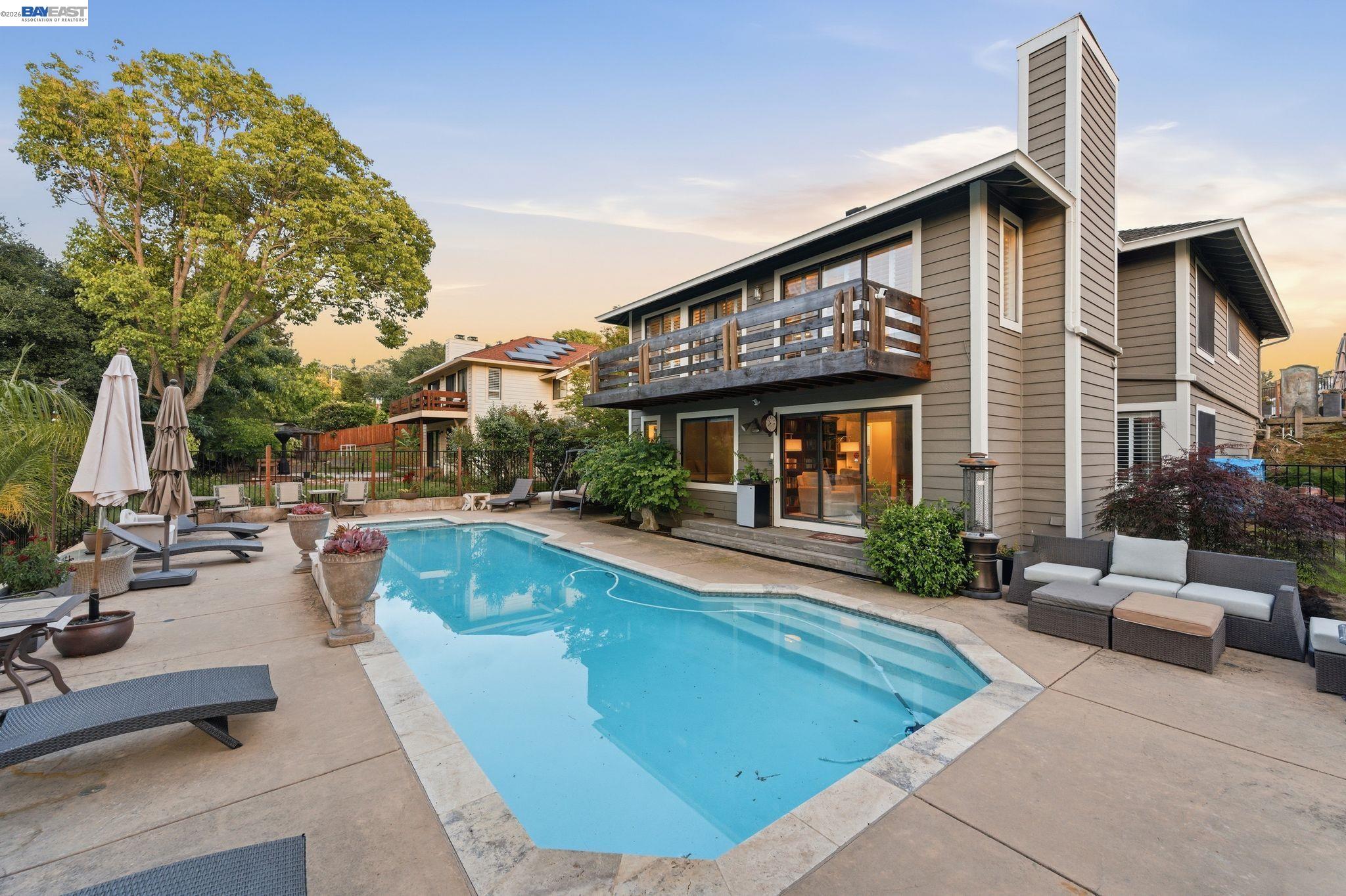 24439 Gina Ct