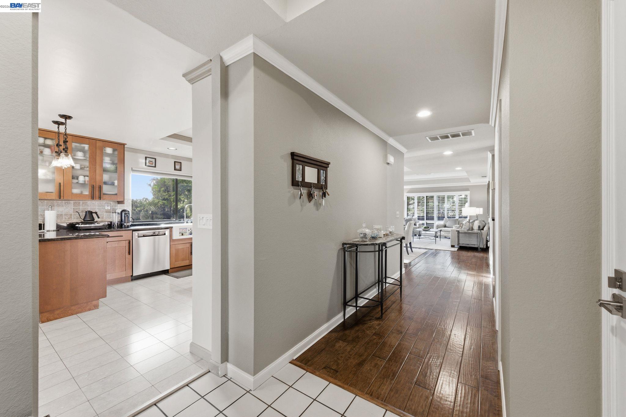 24439 Gina Ct