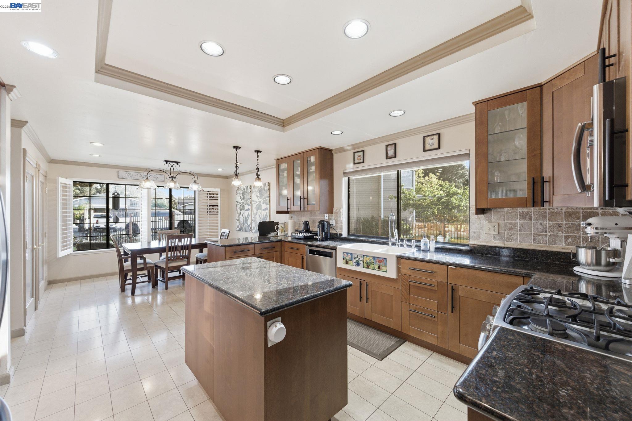 24439 Gina Ct