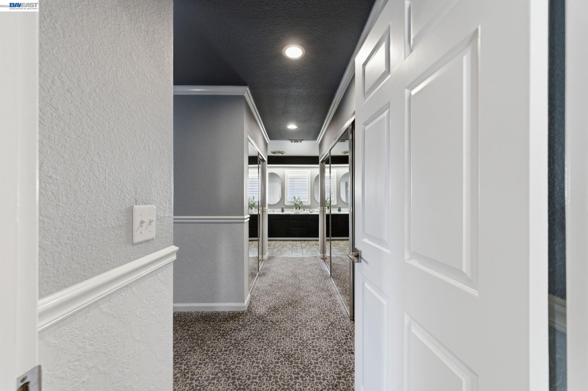 24439 Gina Ct