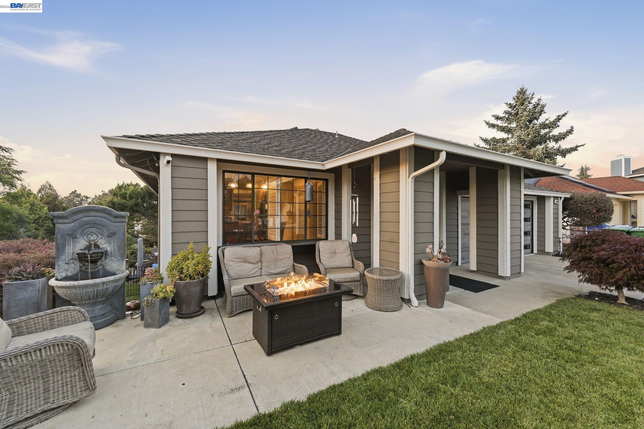 24439 Gina Ct