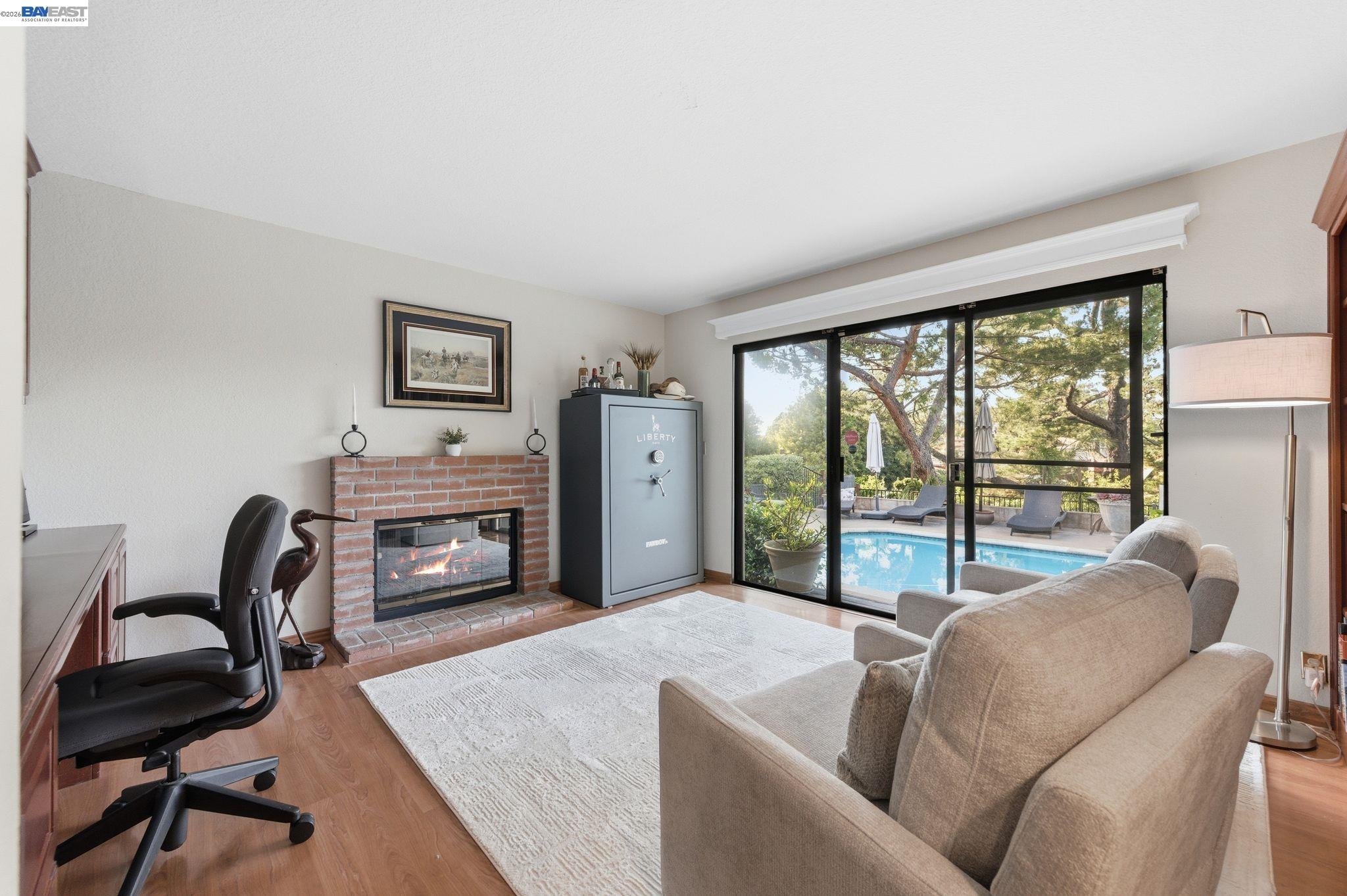 24439 Gina Ct