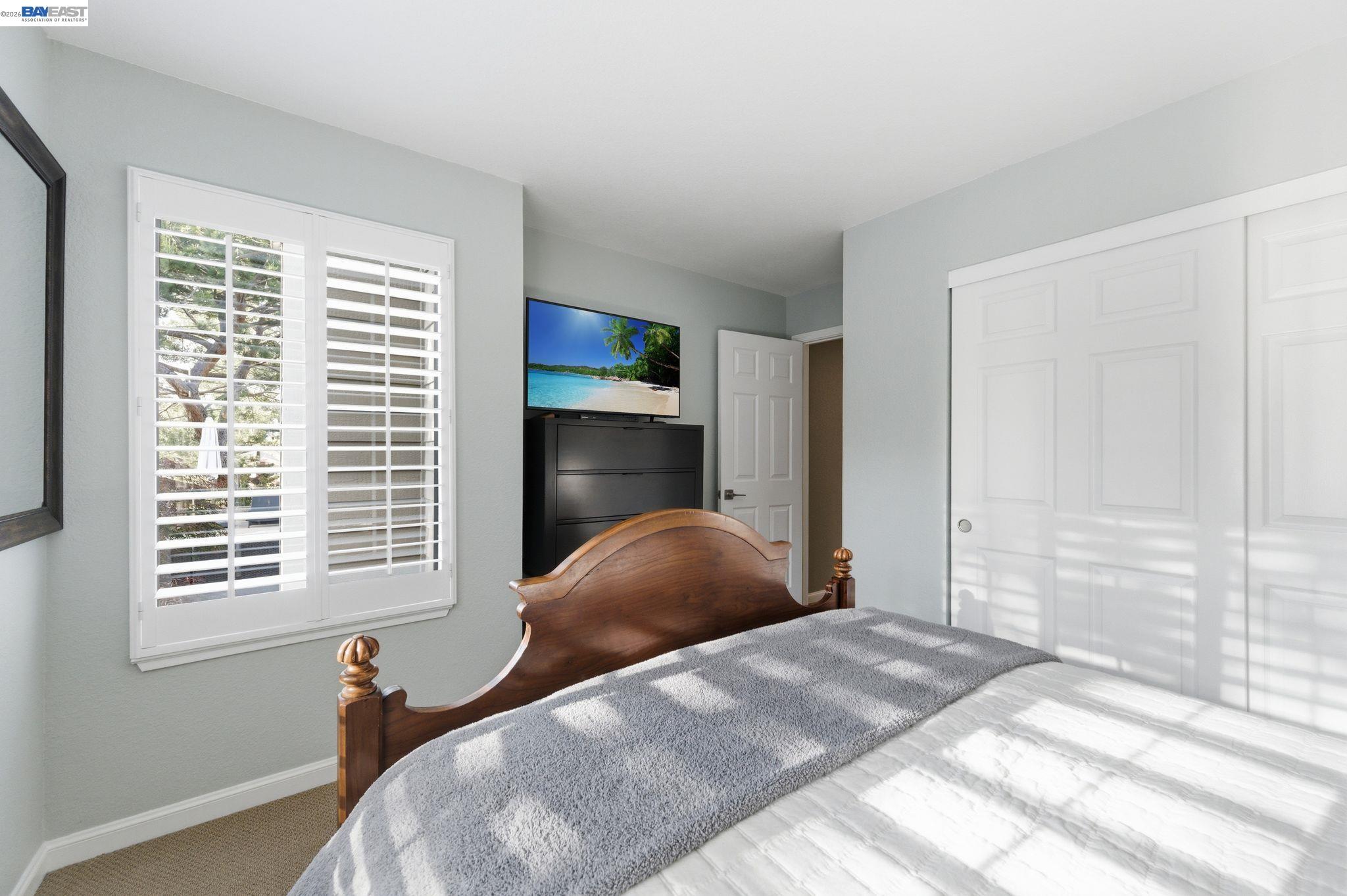 24439 Gina Ct