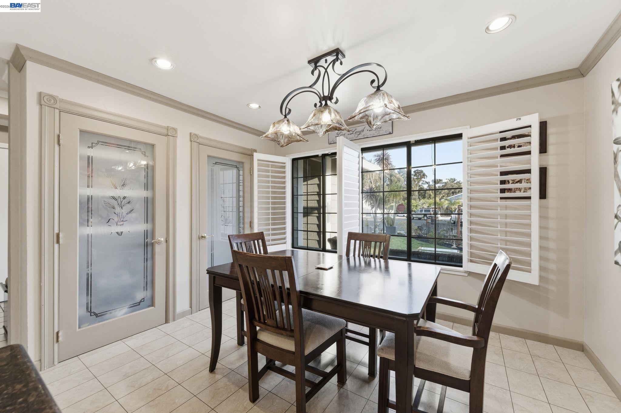 24439 Gina Ct