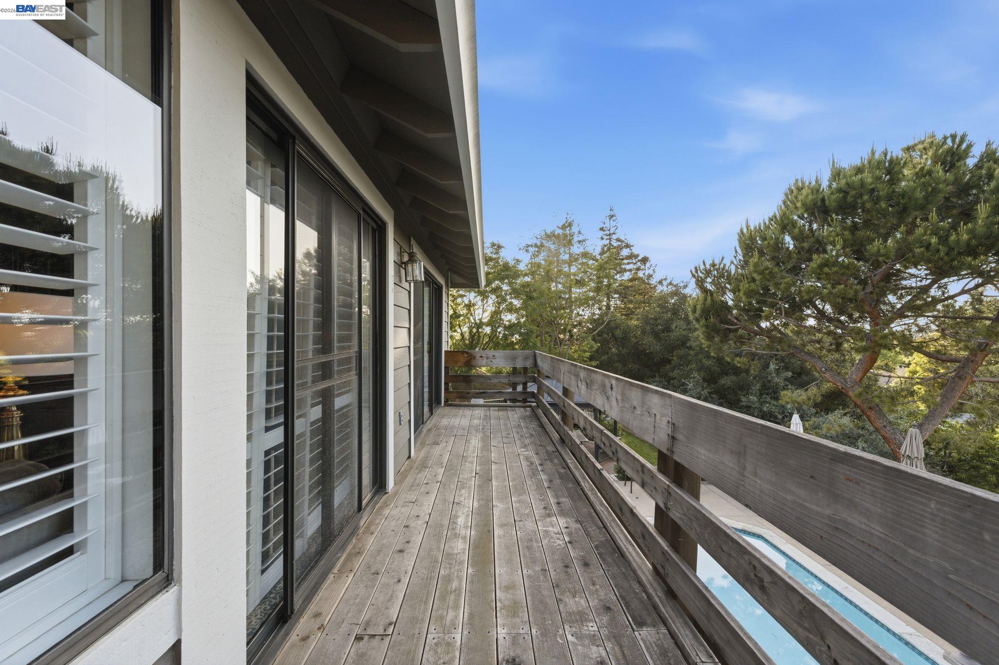 24439 Gina Ct
