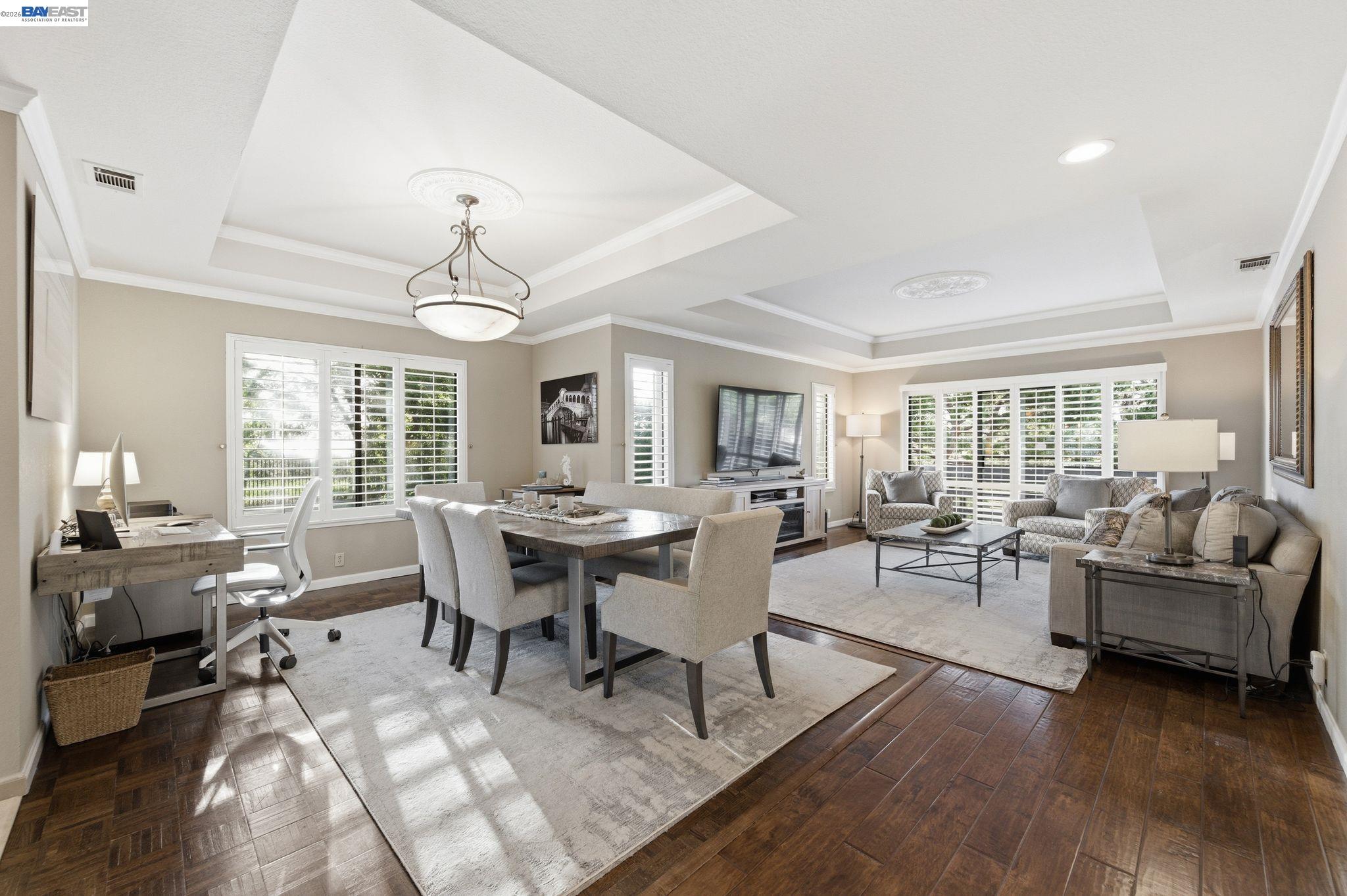 24439 Gina Ct