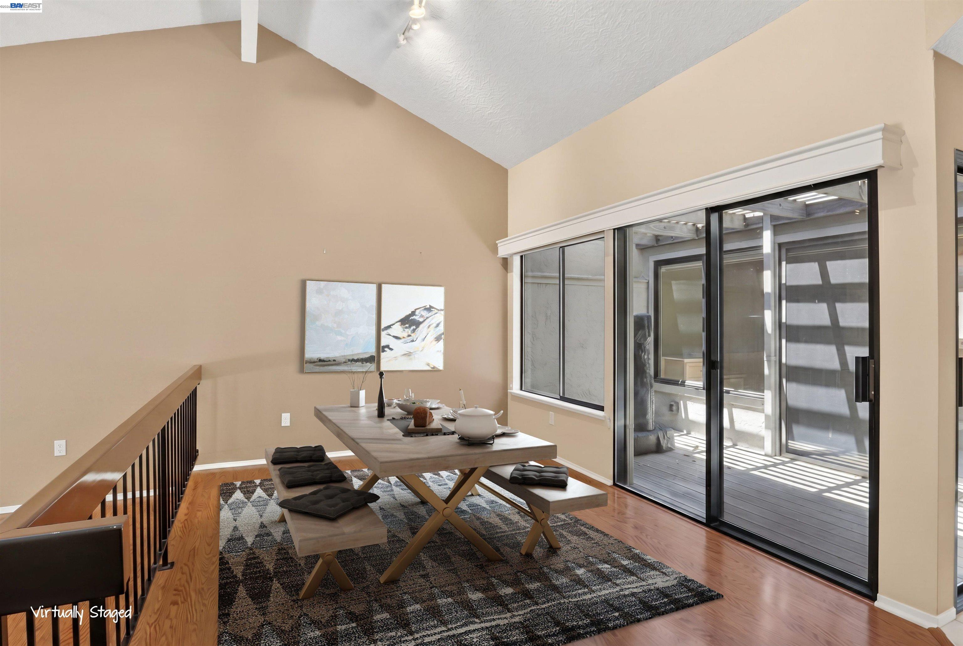 2266 Shoshone Cir