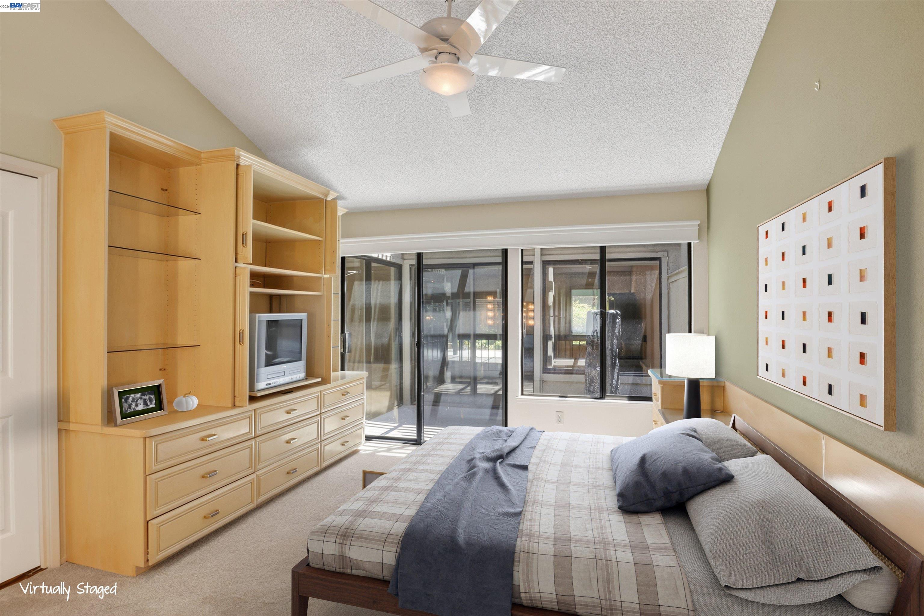 2266 Shoshone Cir
