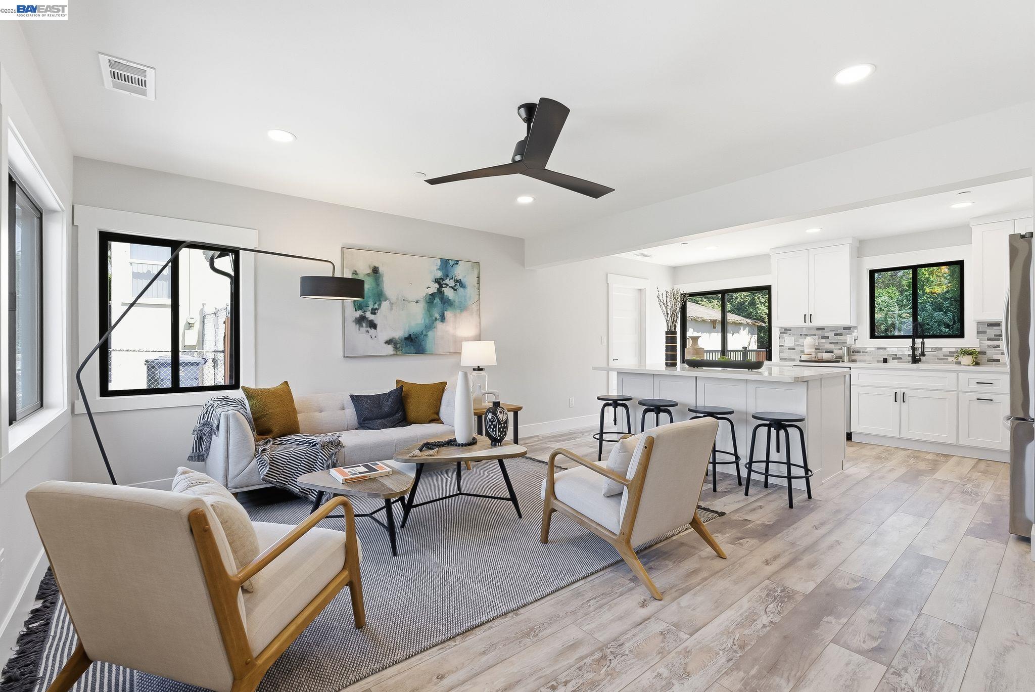 2551 Hermosa Ter