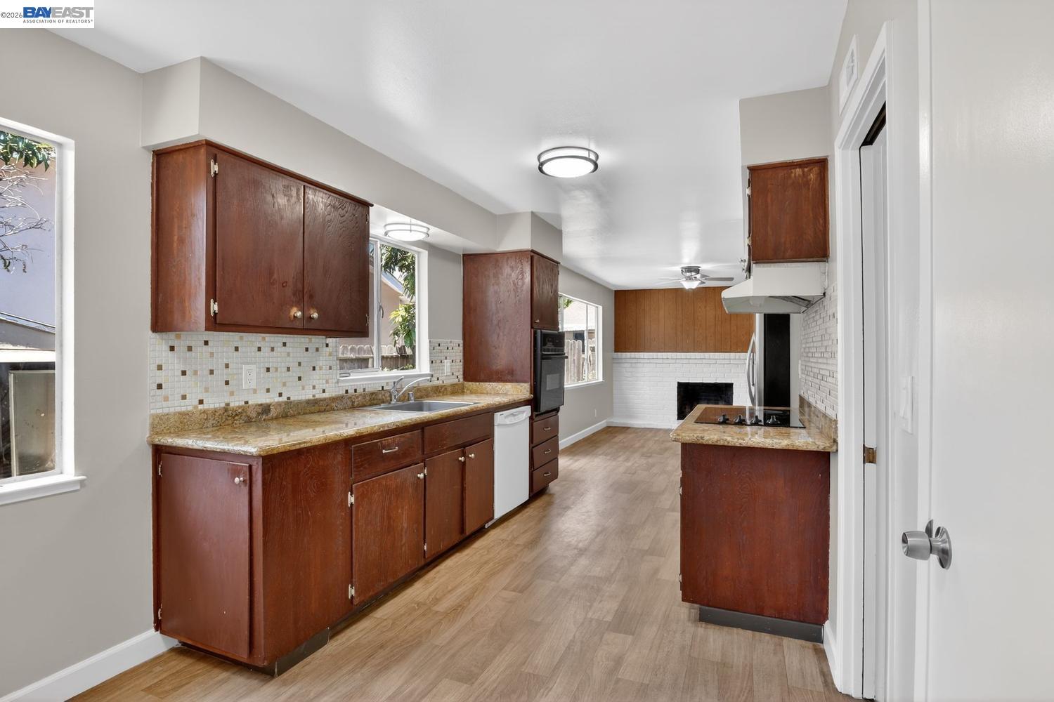1499 Cathy Way